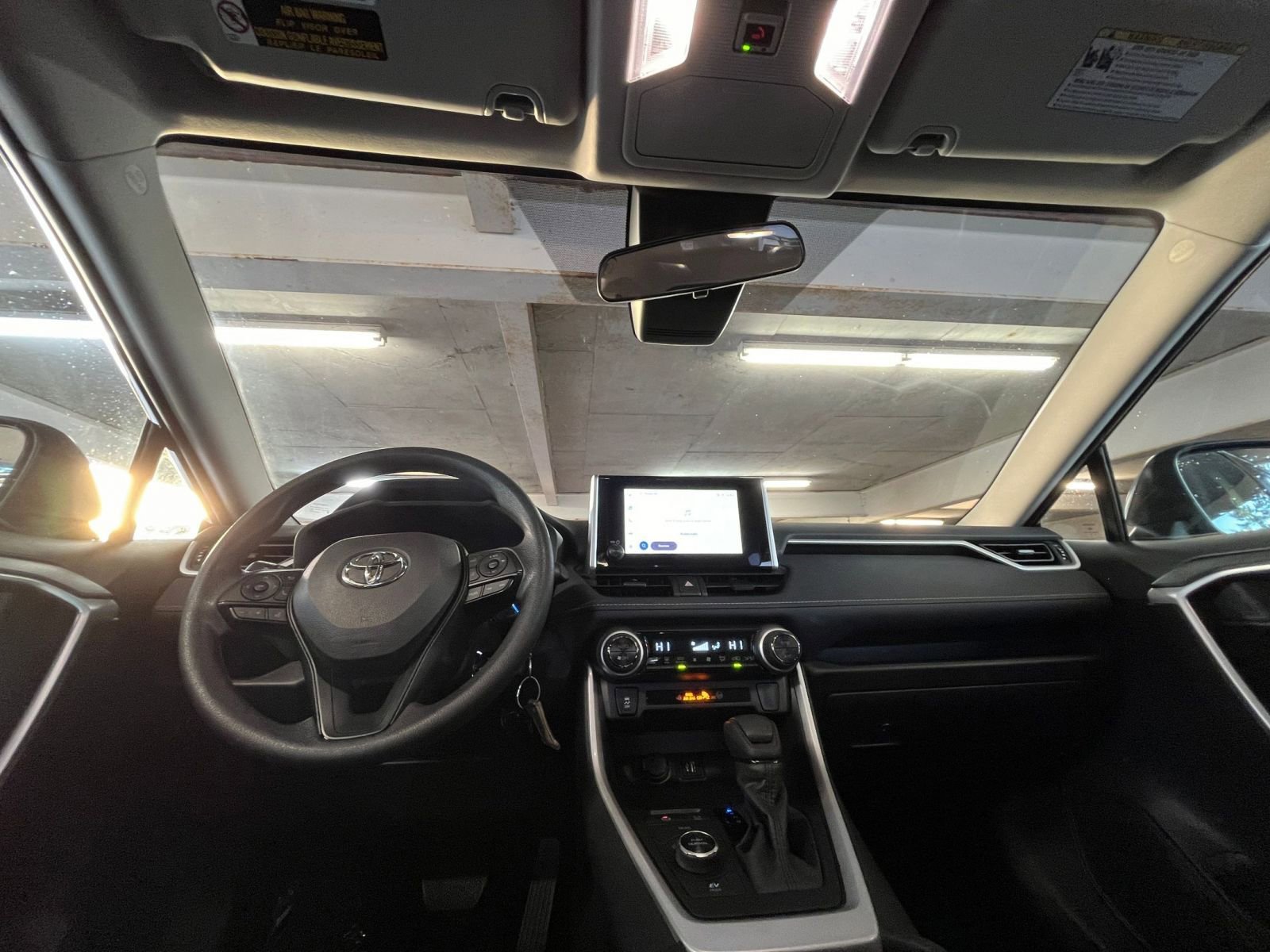 Thumbnail: 2025 Toyota RAV4 - 33