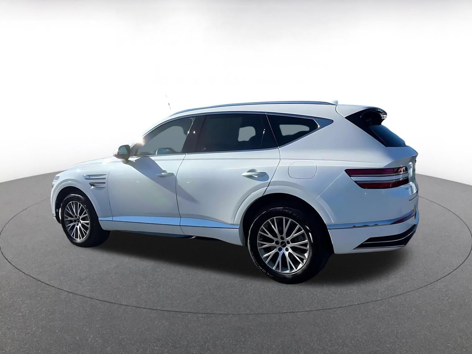 Thumbnail: 2026 Genesis GV80 - 8