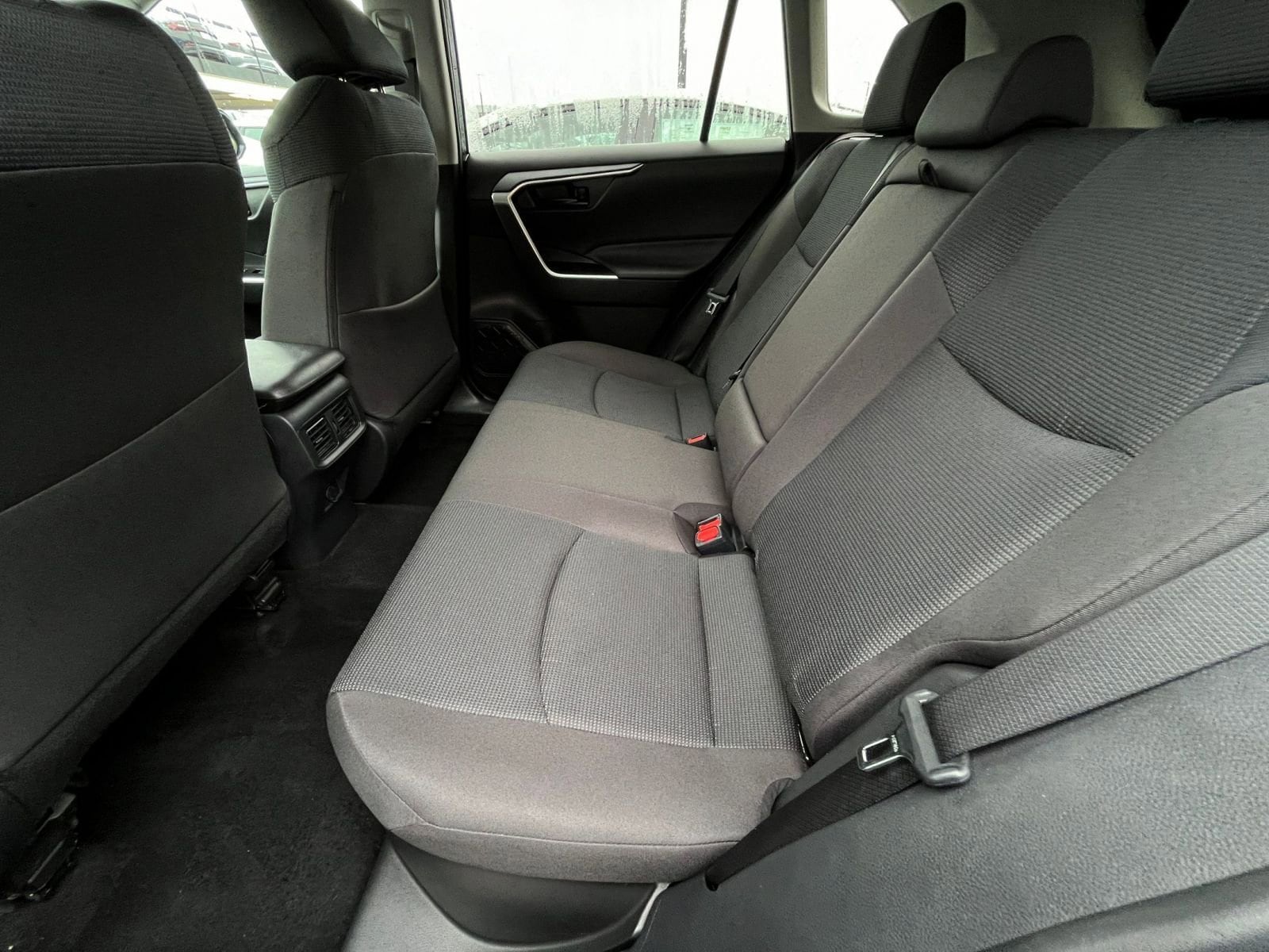 Thumbnail: 2025 Toyota RAV4 - 25