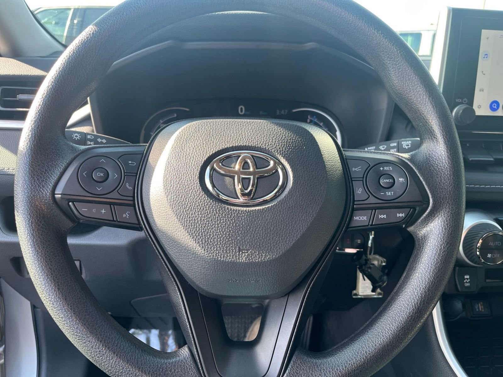 Thumbnail: 2025 Toyota RAV4 - 28