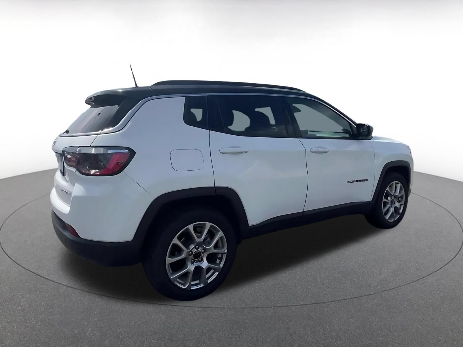 Thumbnail: 2025 Jeep Compass - 15