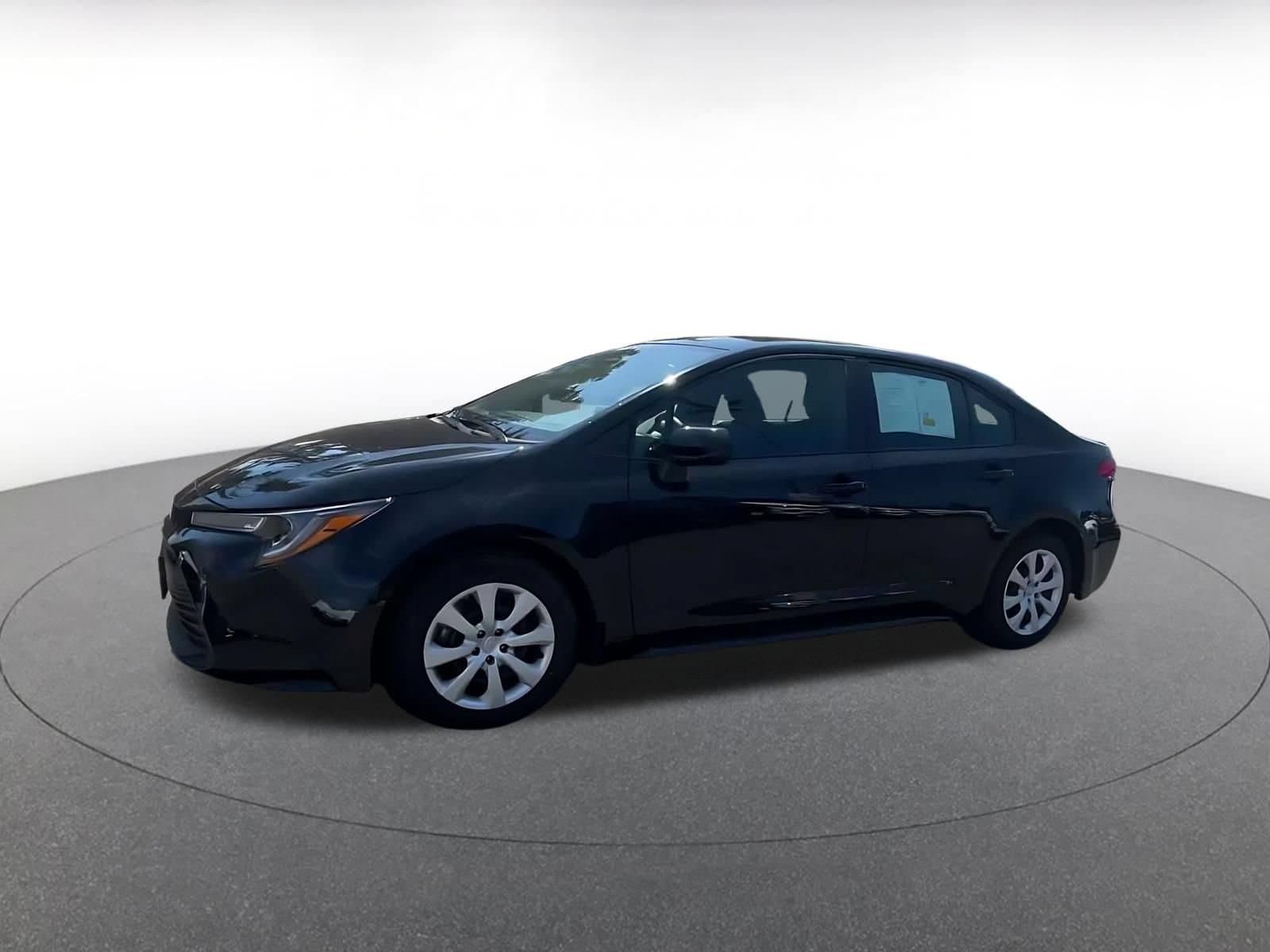 Thumbnail: 2025 Toyota Corolla - 6
