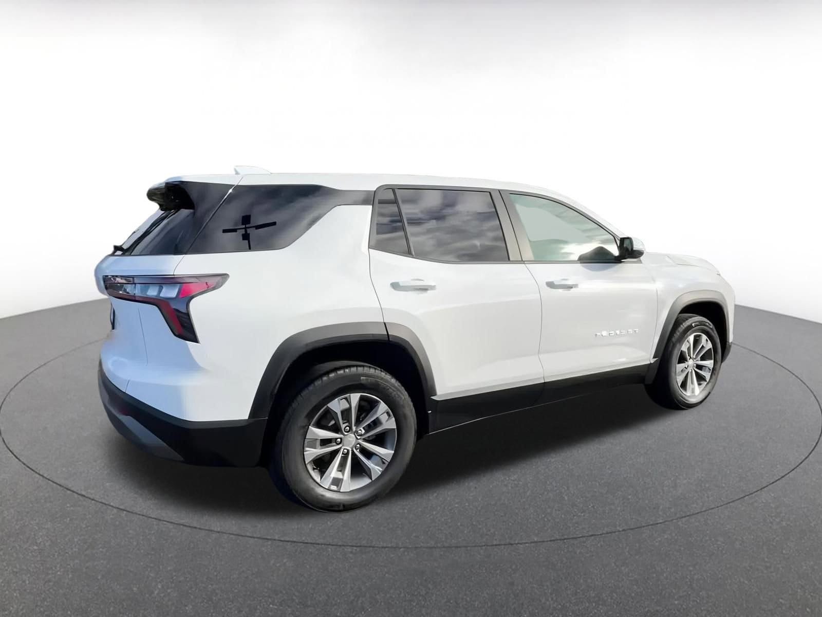 Thumbnail: 2025 Chevrolet Equinox - 14