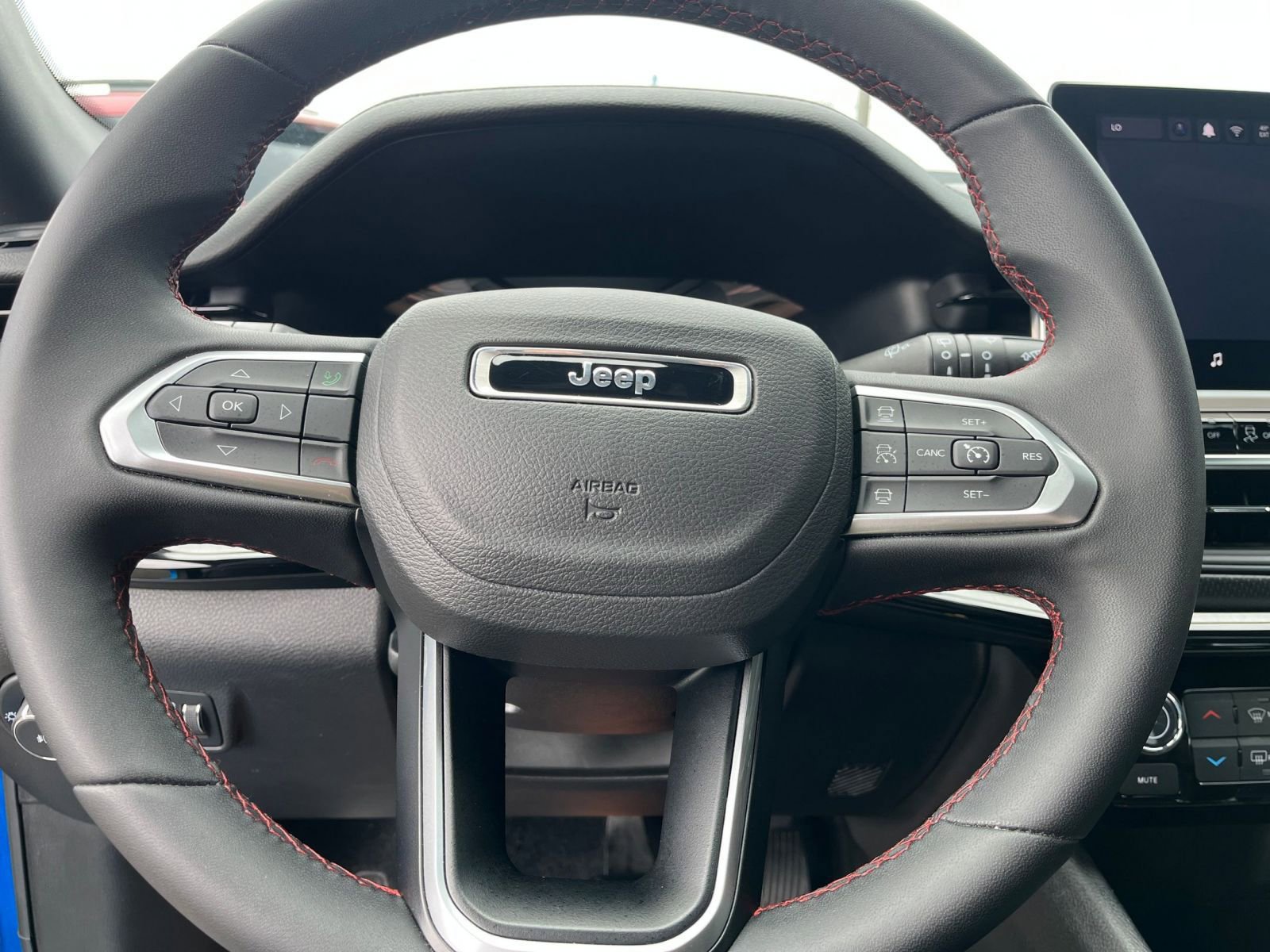 Thumbnail: 2025 Jeep Compass - 28