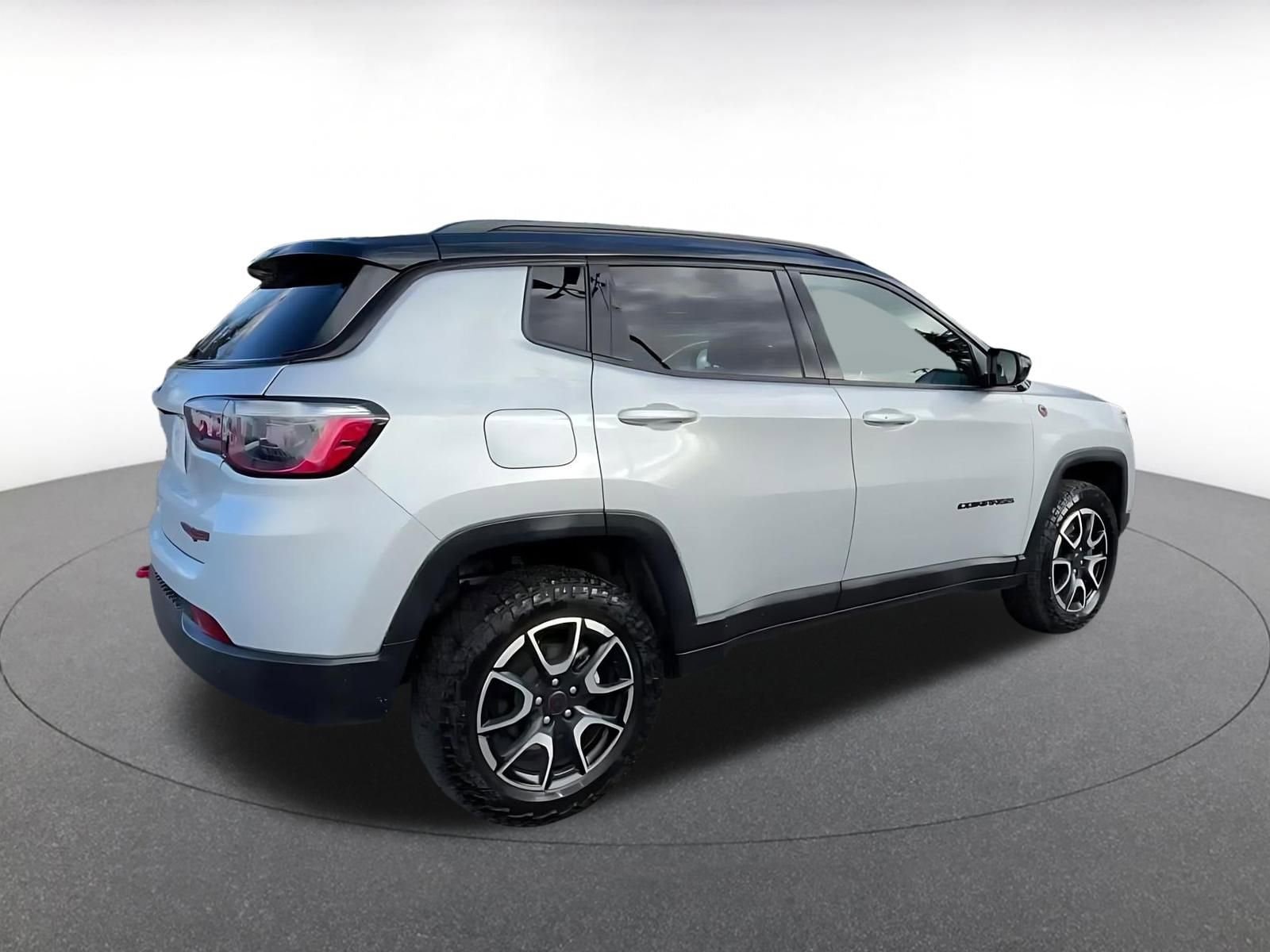 Thumbnail: 2025 Jeep Compass - 14