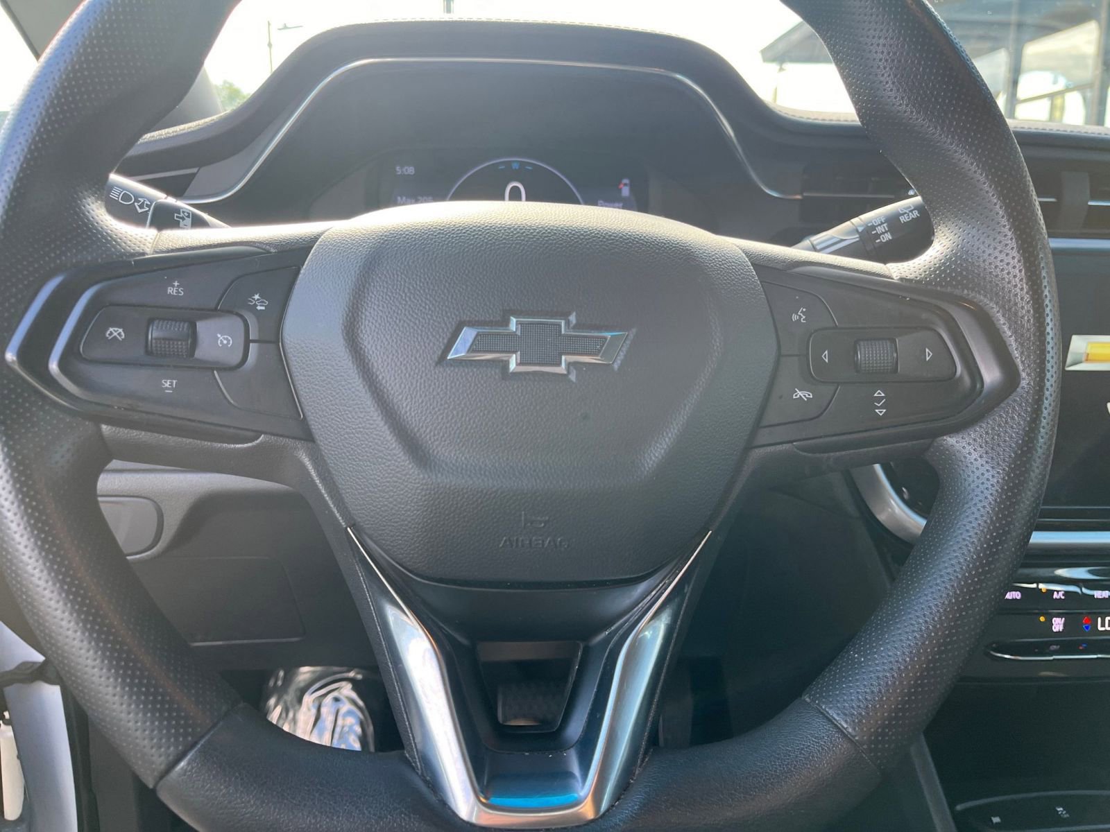 Thumbnail: 2023 Chevrolet Bolt EV - 31