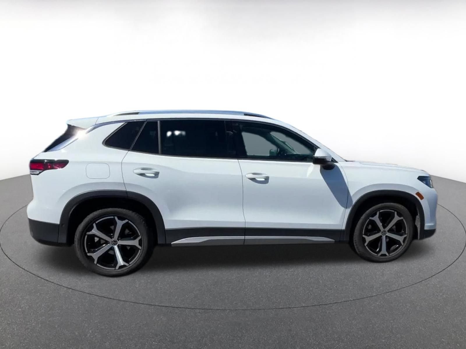 Thumbnail: 2026 Volkswagen Tiguan - 13