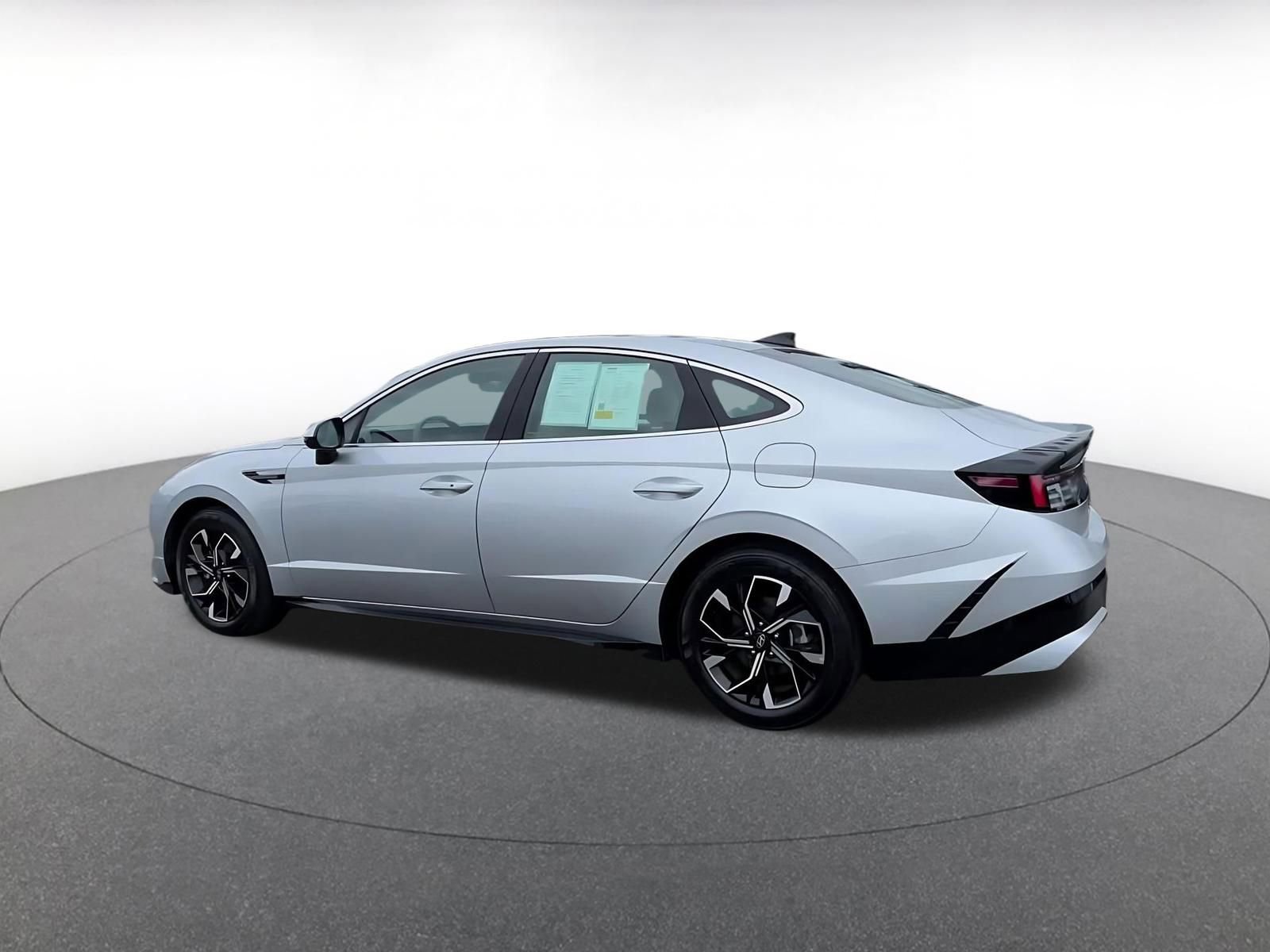 Thumbnail: 2025 Hyundai Sonata - 10