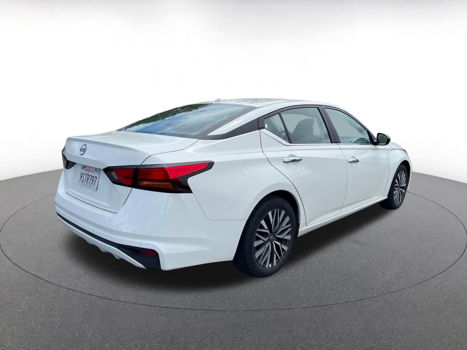 Thumbnail: 2025 Nissan Altima - 7