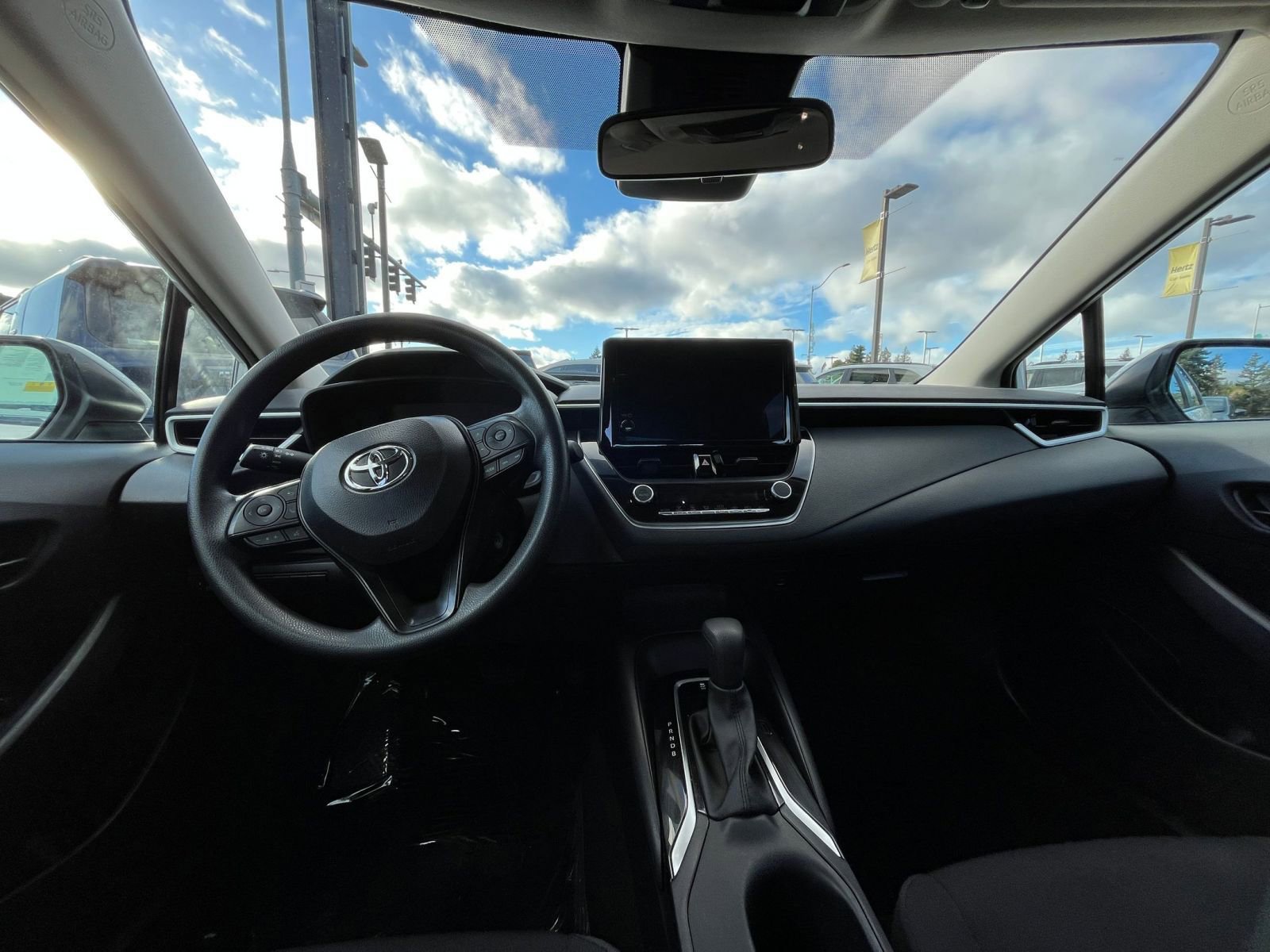 Thumbnail: 2025 Toyota Corolla - 33