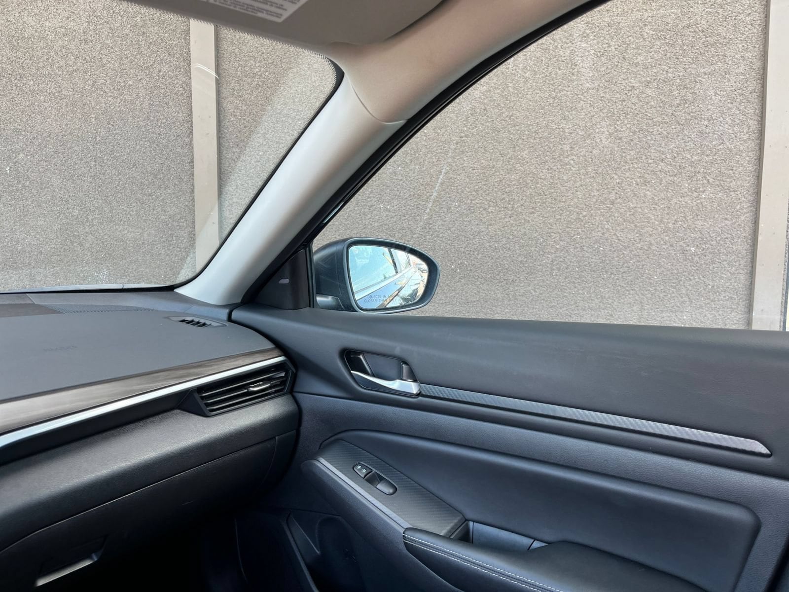 2025 Nissan Altima SV - Photo 36