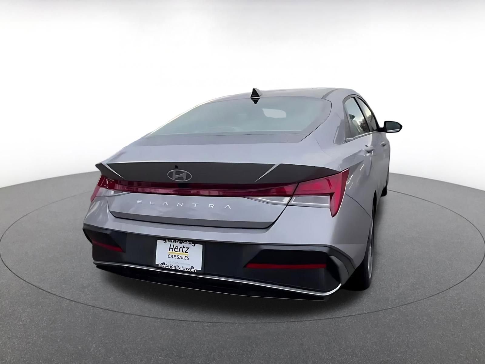 Thumbnail: 2025 Hyundai Elantra - 15