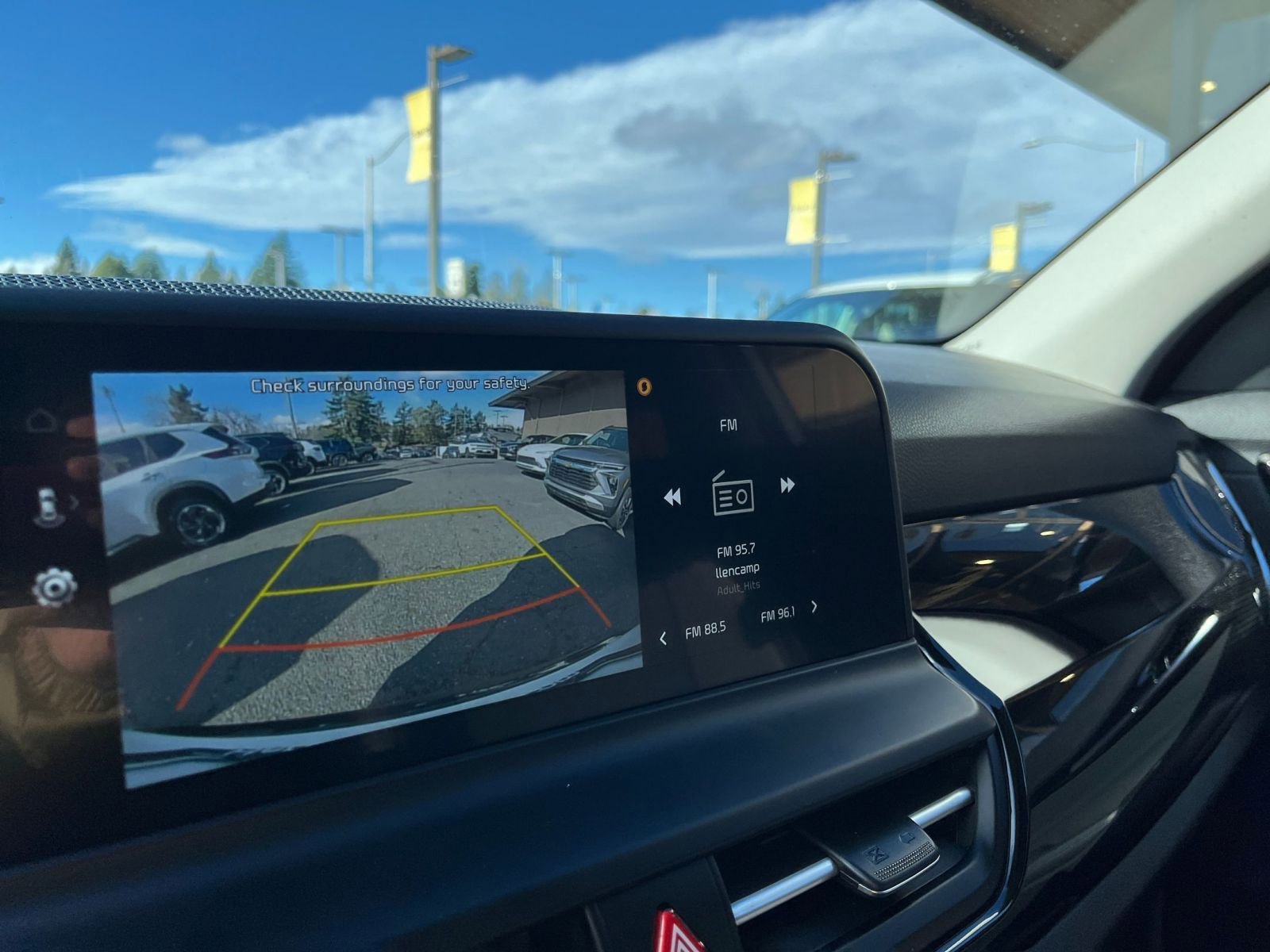 Thumbnail: 2025 Kia Seltos - 25