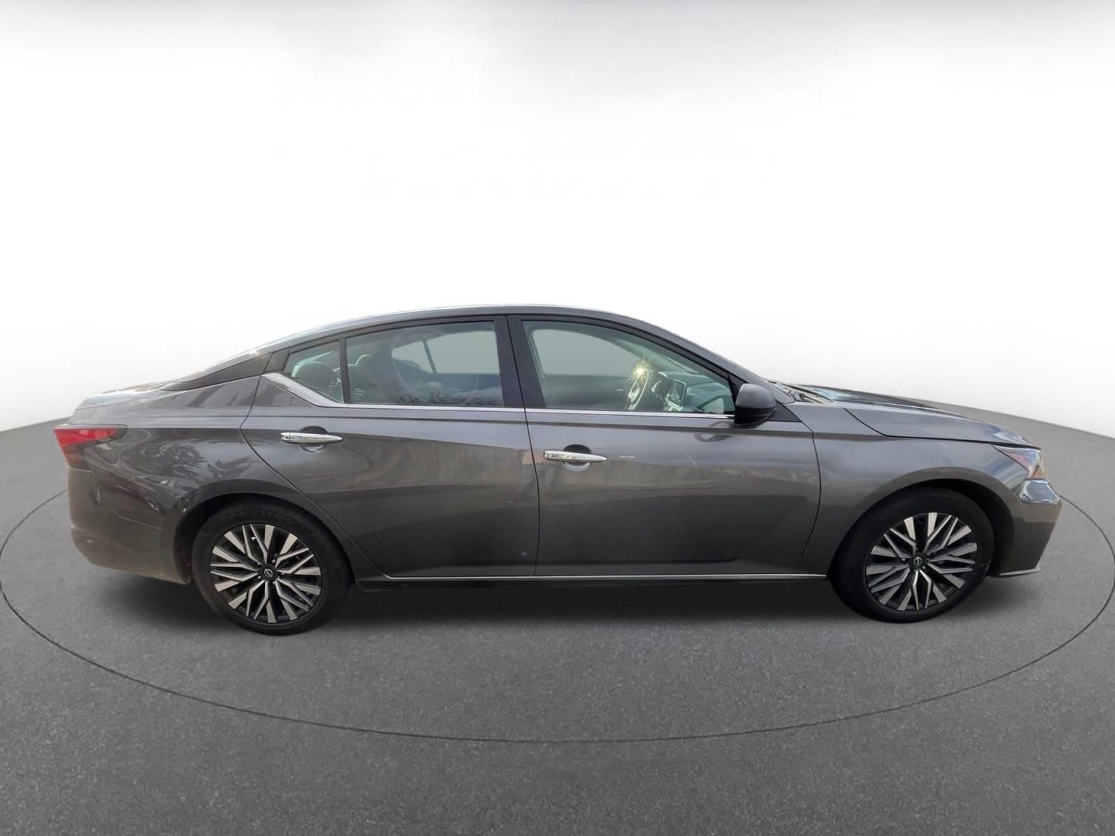 Thumbnail: 2025 Nissan Altima - 8