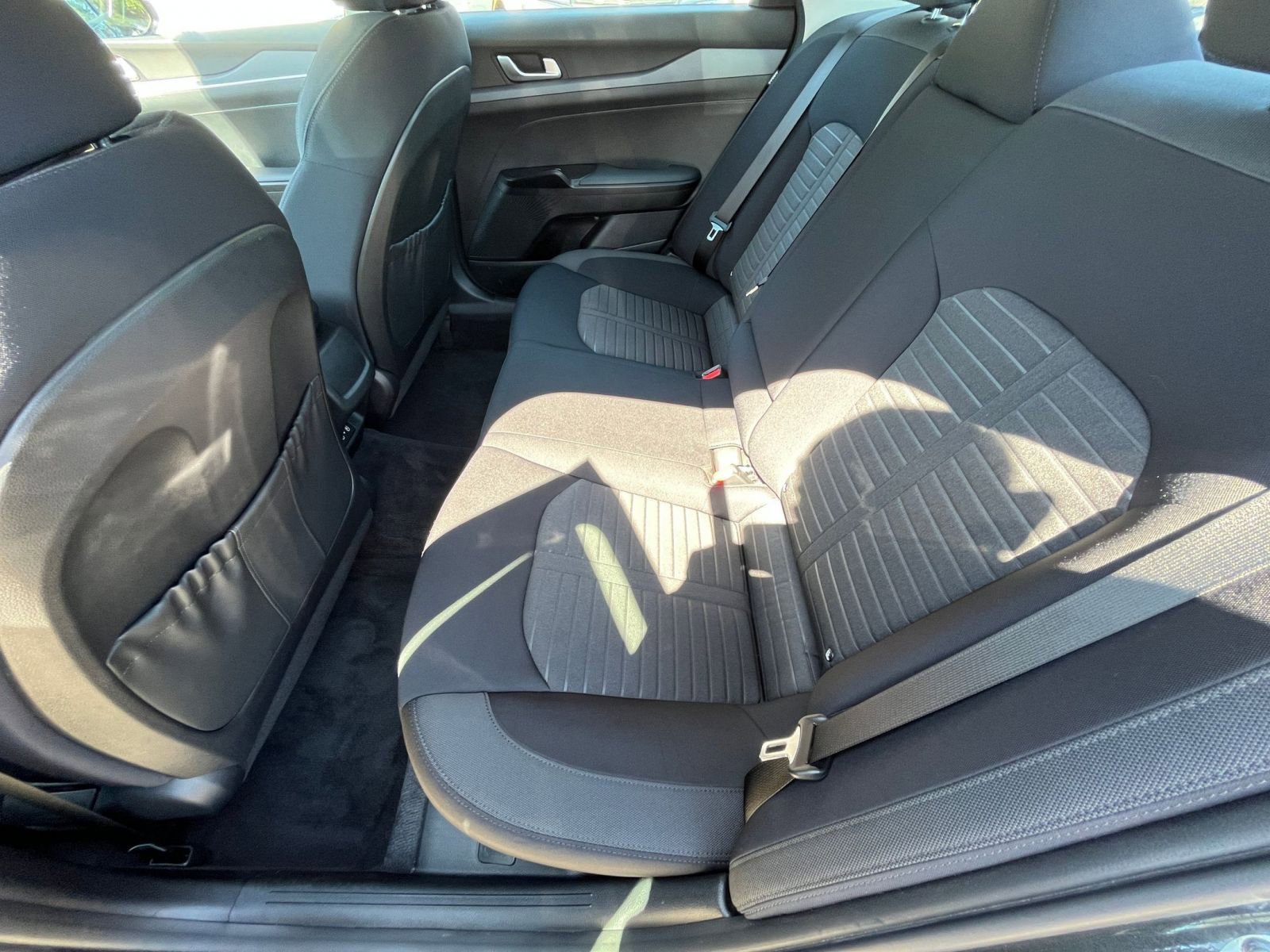 Thumbnail: 2025 Kia K5 - 27