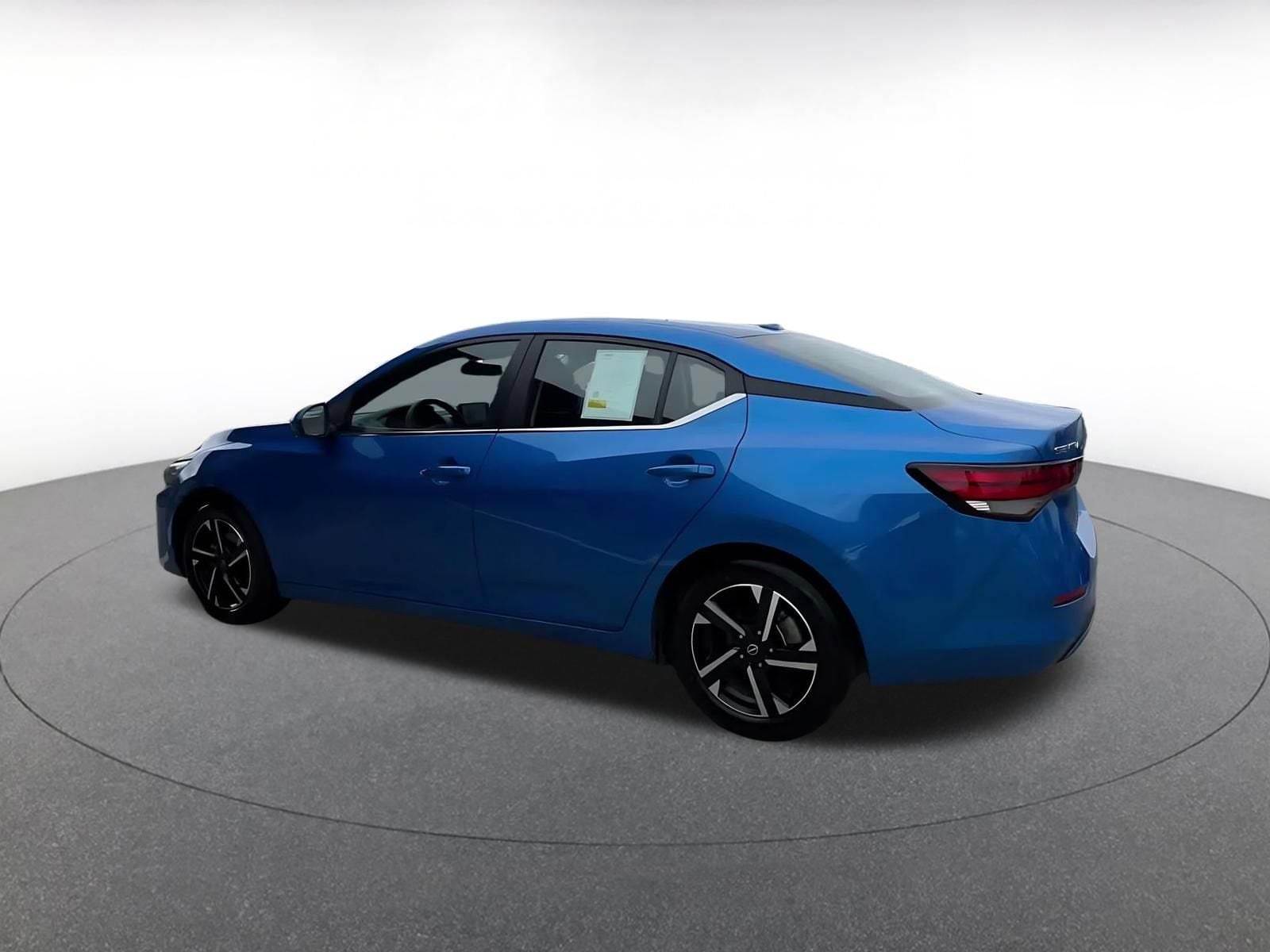 Thumbnail: 2025 Nissan Sentra - 8