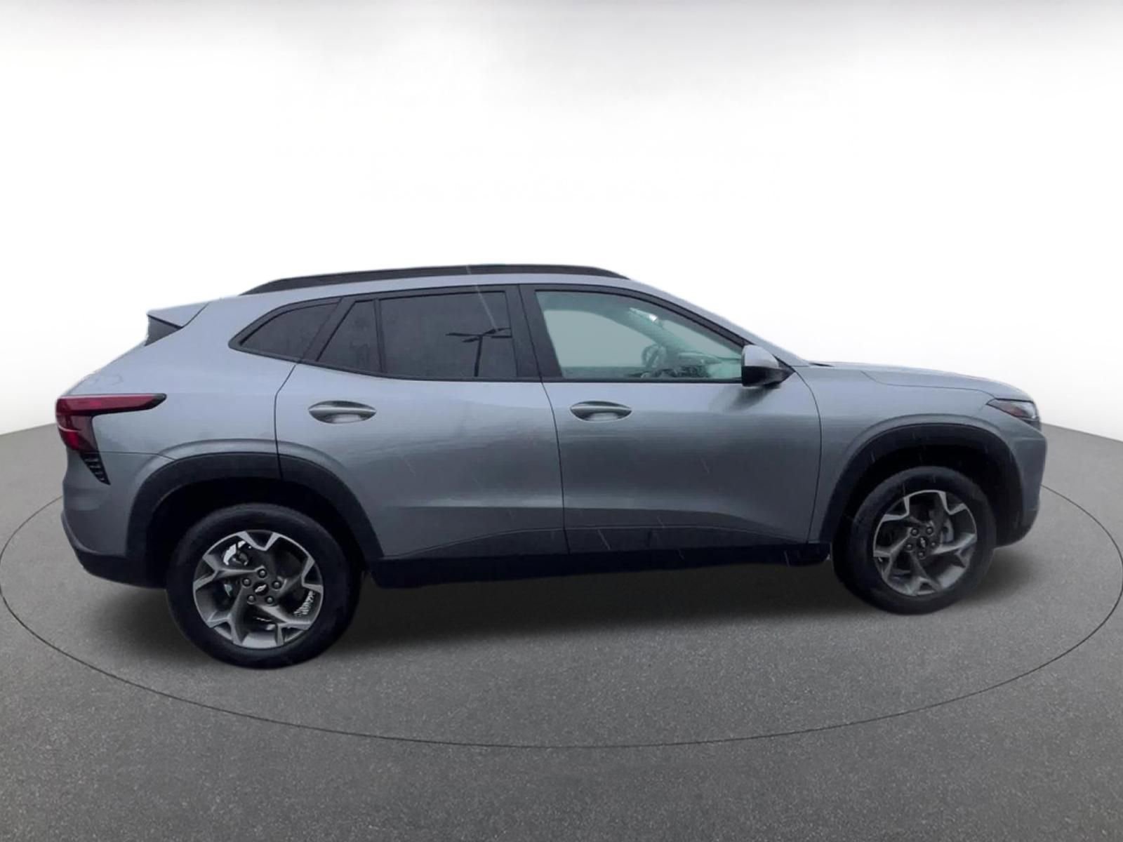 Thumbnail: 2025 Chevrolet Trax - 16