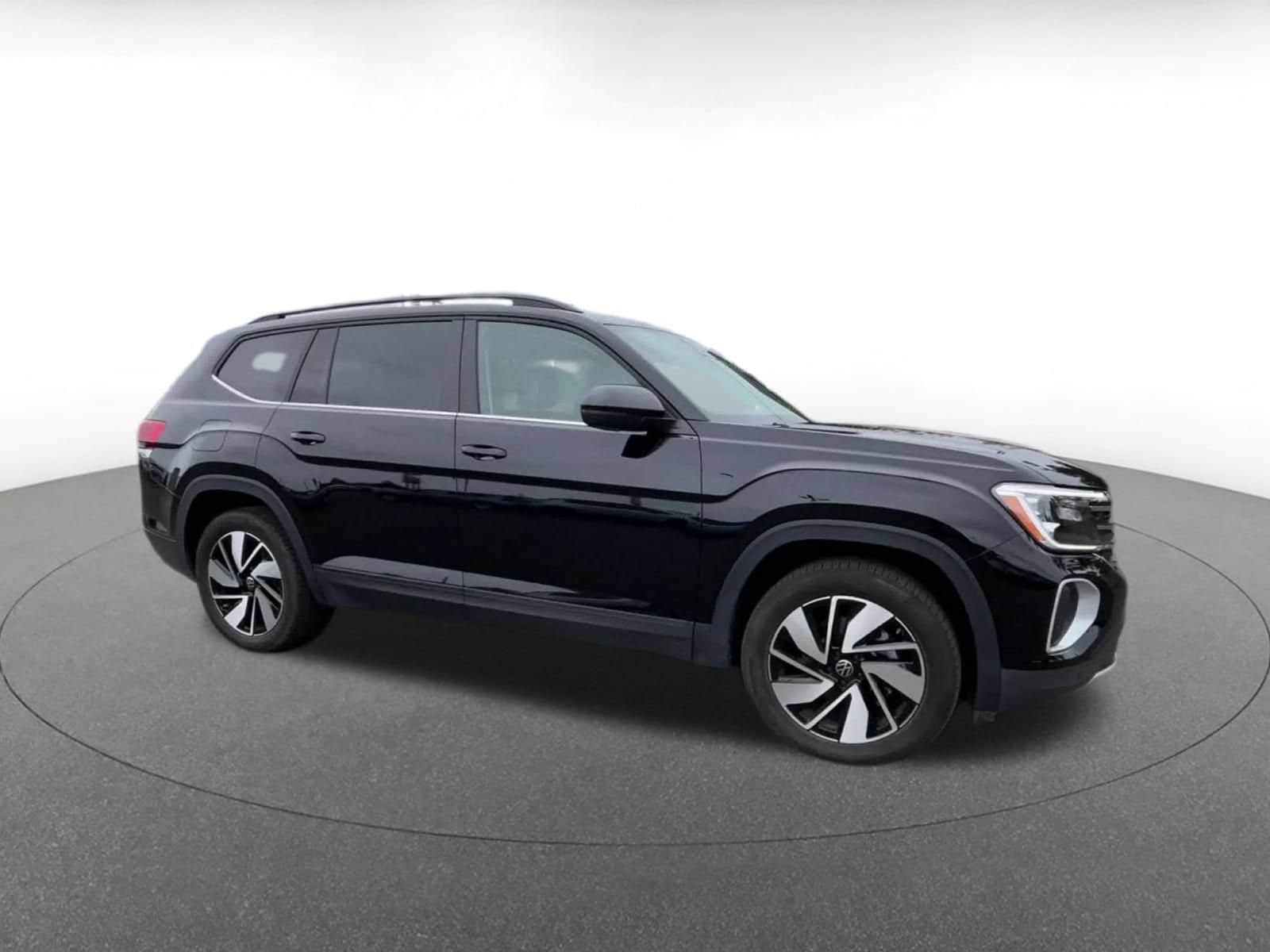 Thumbnail: 2026 Volkswagen Atlas - 2