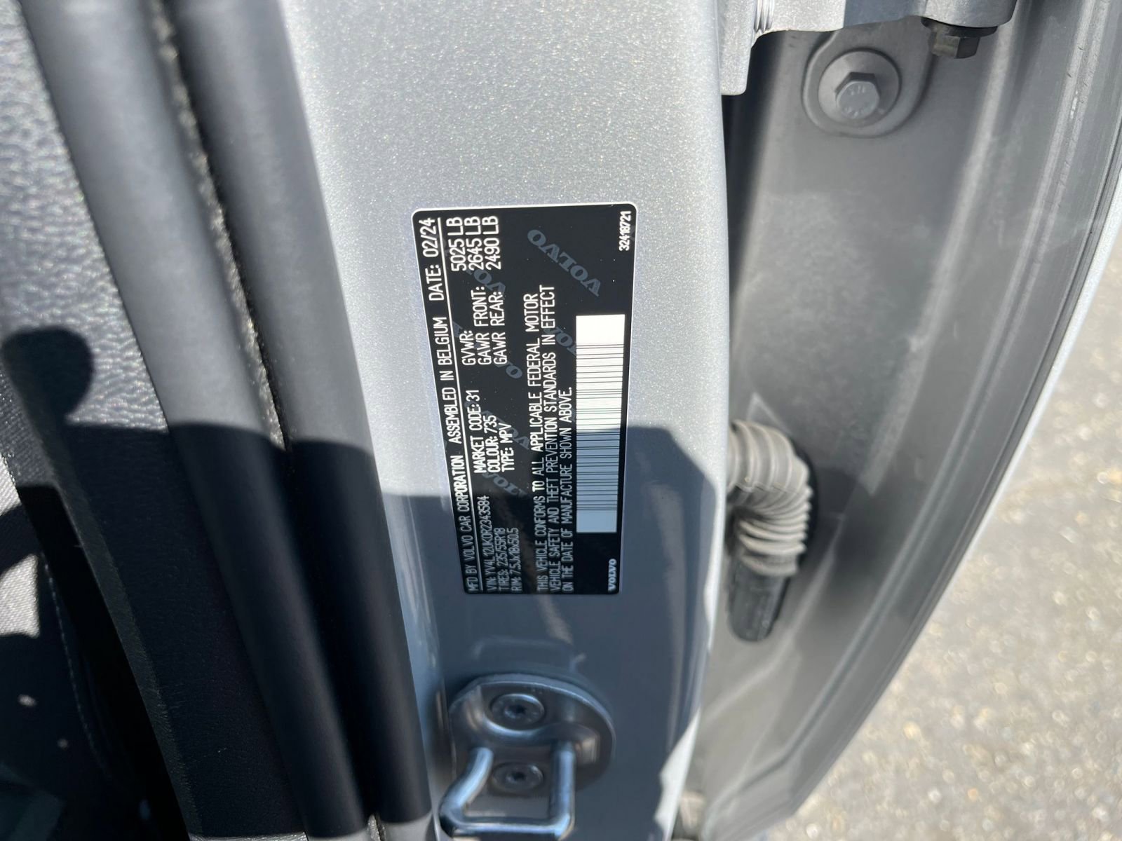 Thumbnail: 2024 Volvo XC40 - 29