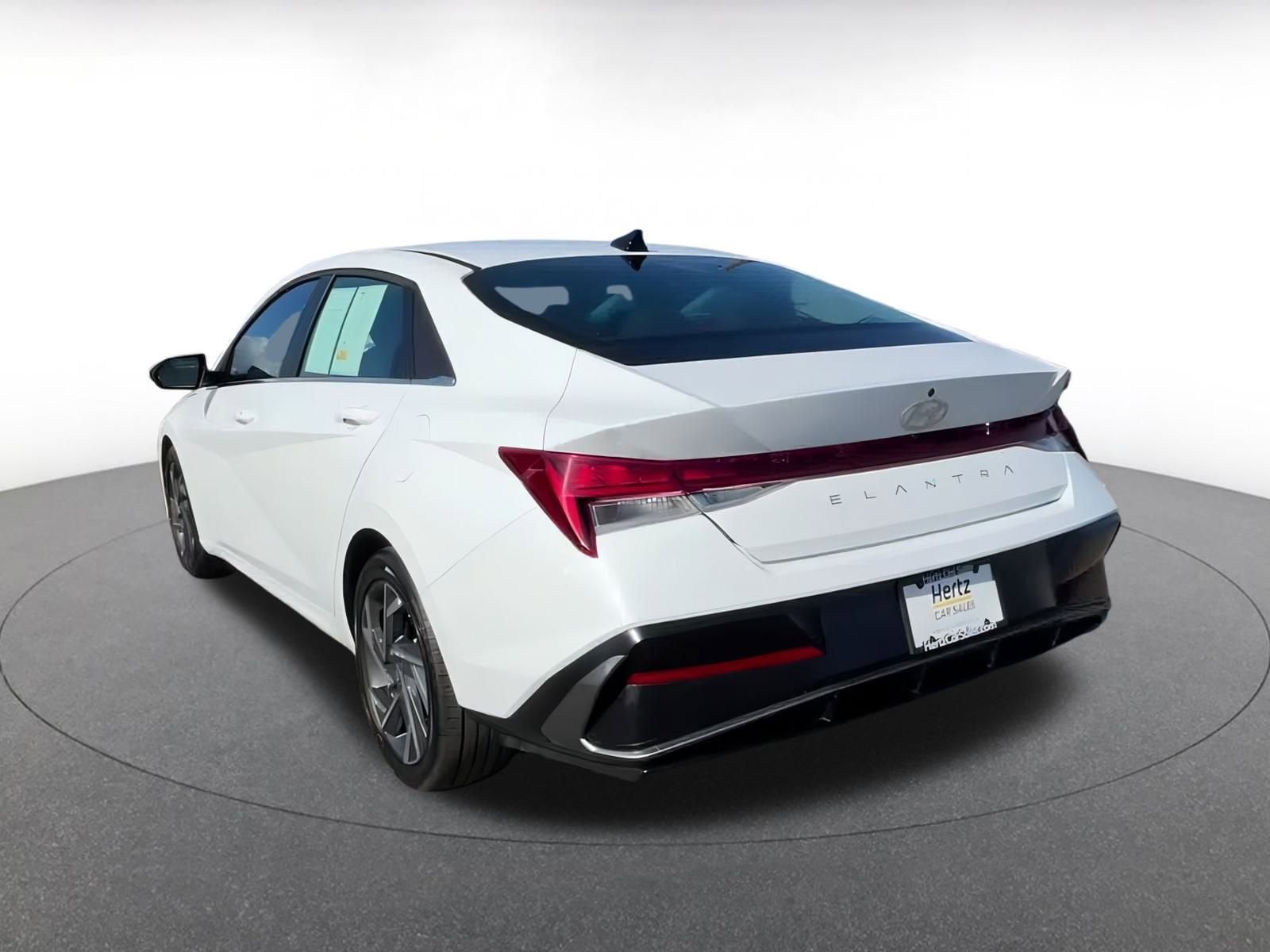 Thumbnail: 2025 Hyundai Elantra - 11