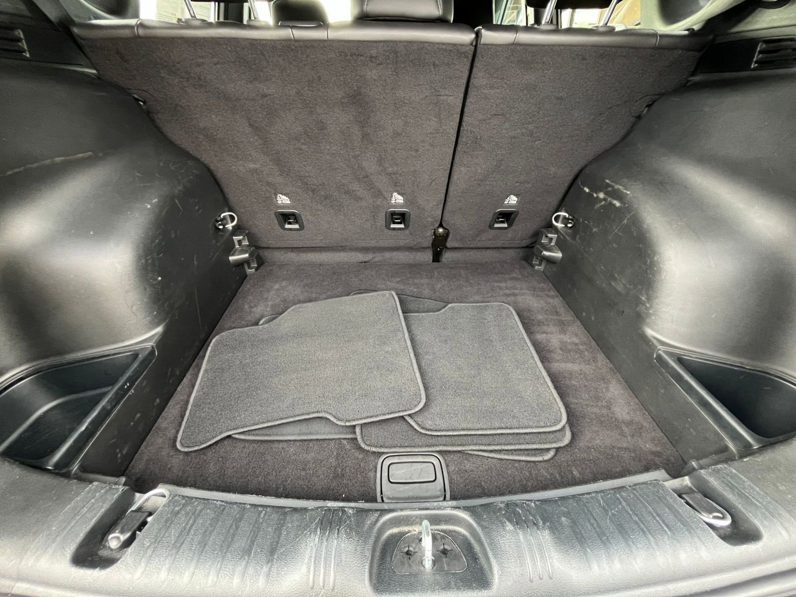 Thumbnail: 2025 Jeep Compass - 32