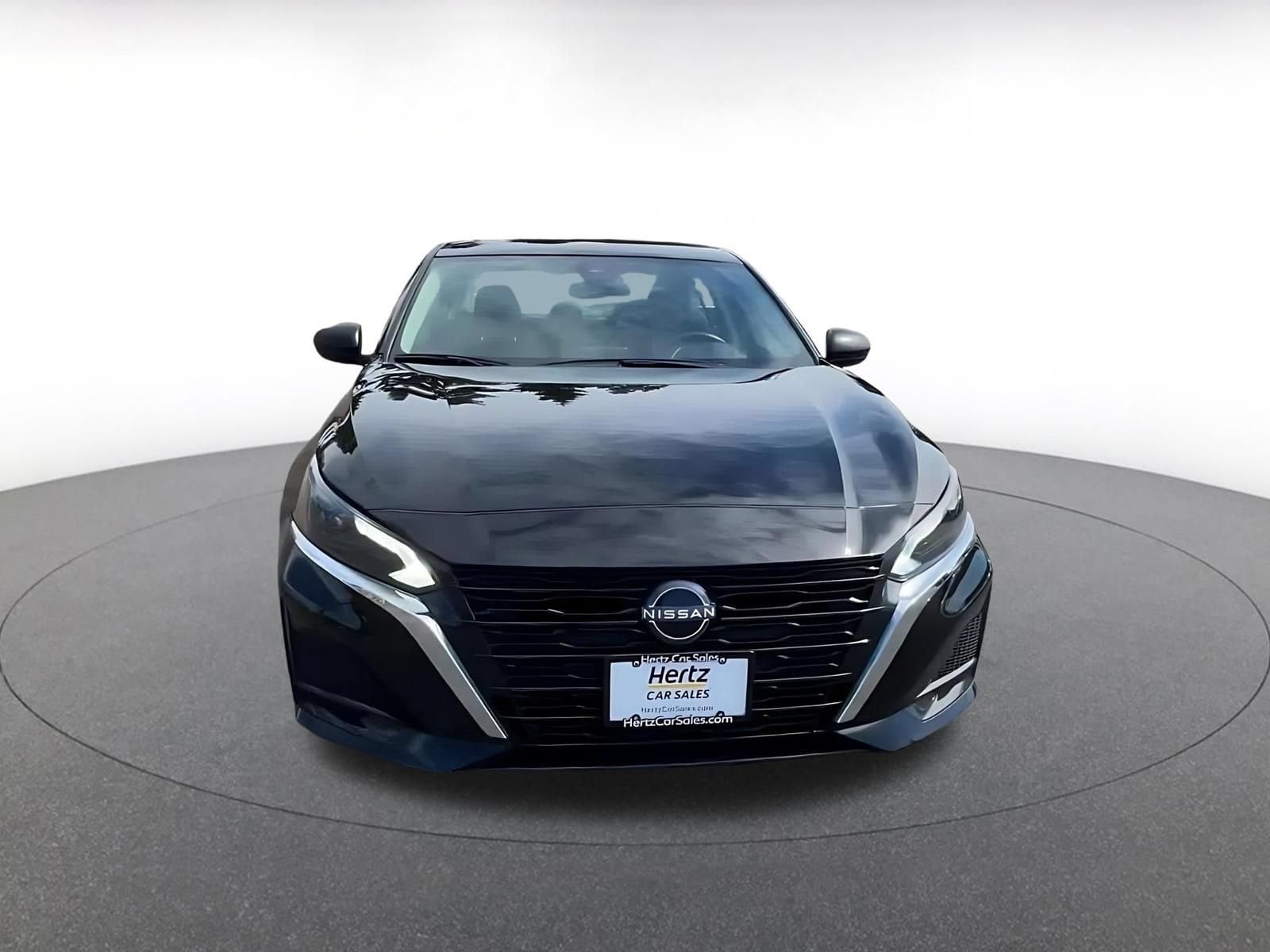 Thumbnail: 2025 Nissan Altima - 4