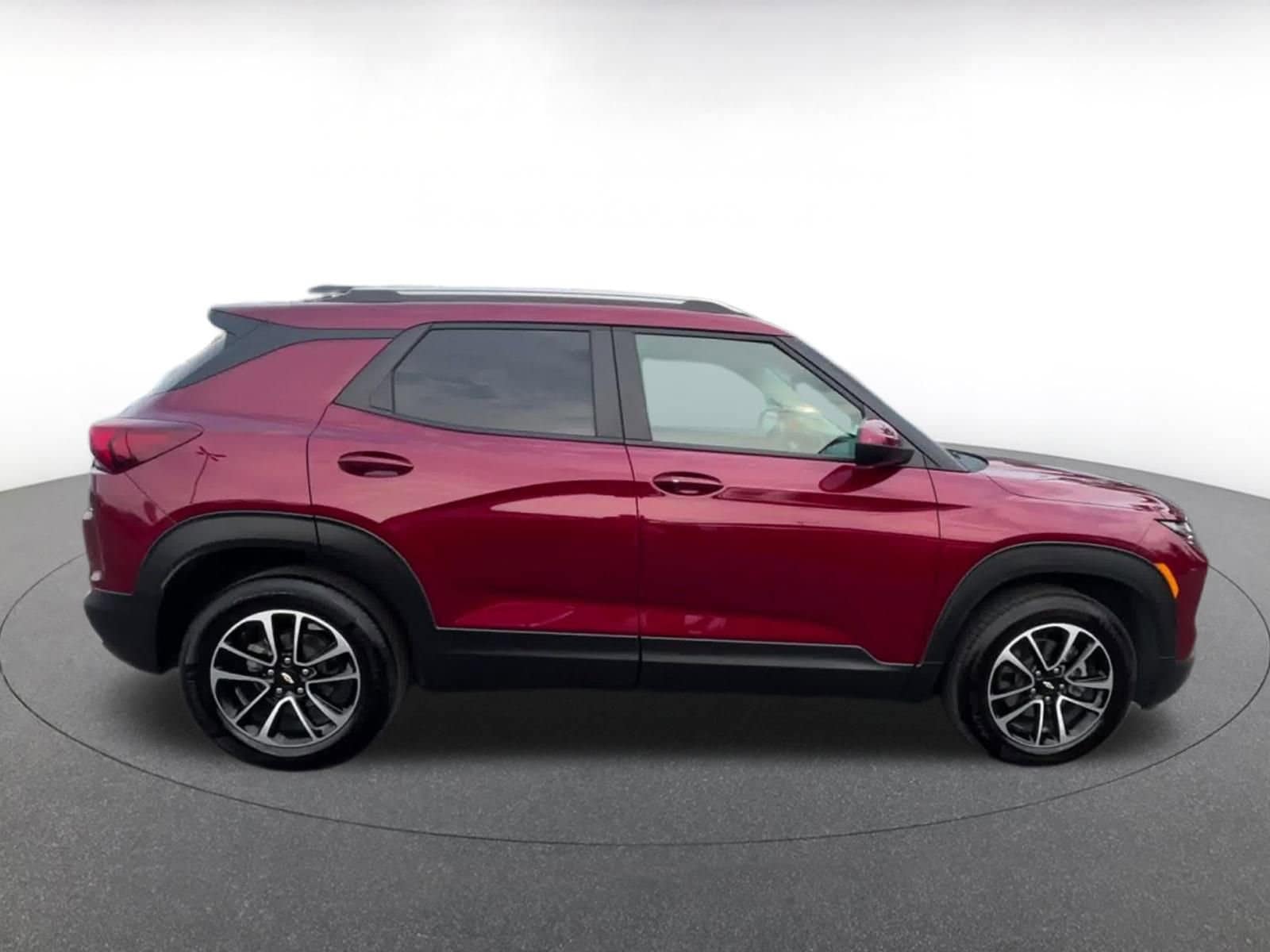 Thumbnail: 2024 Chevrolet TrailBlazer - 16