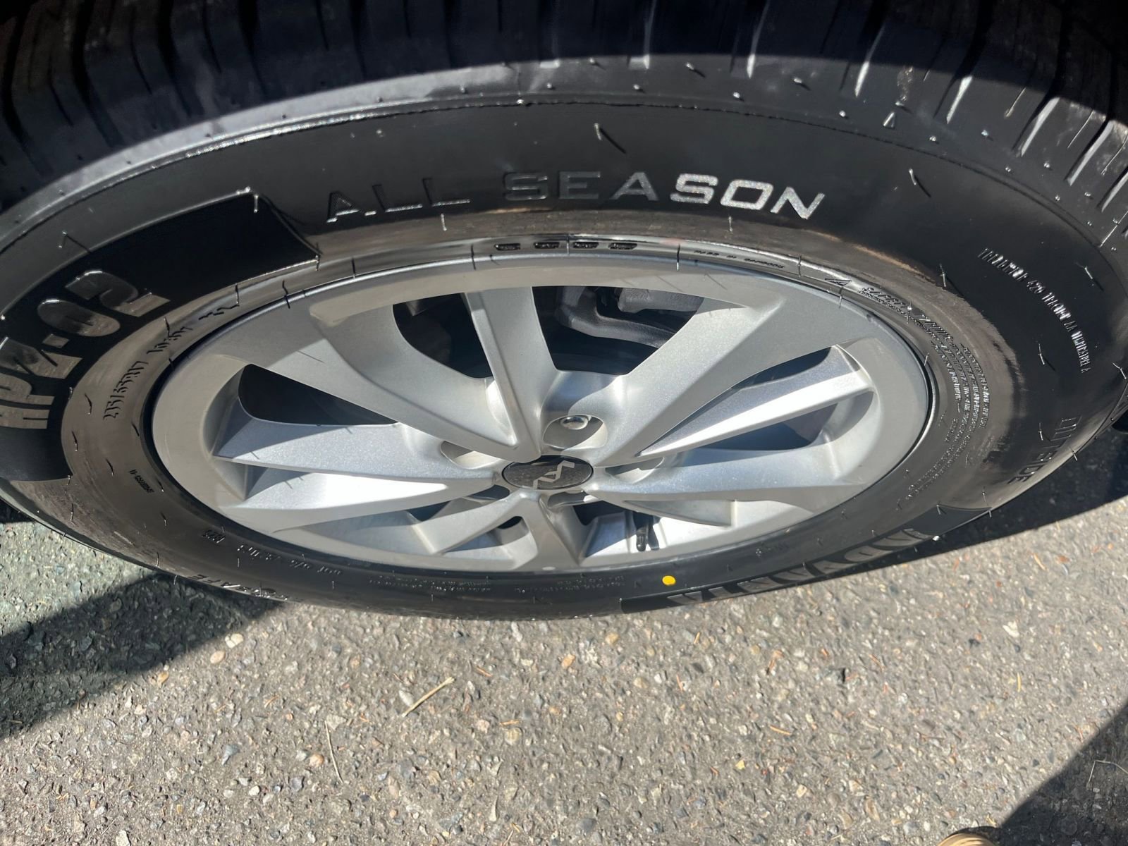 Thumbnail: 2024 Kia Carnival - 30