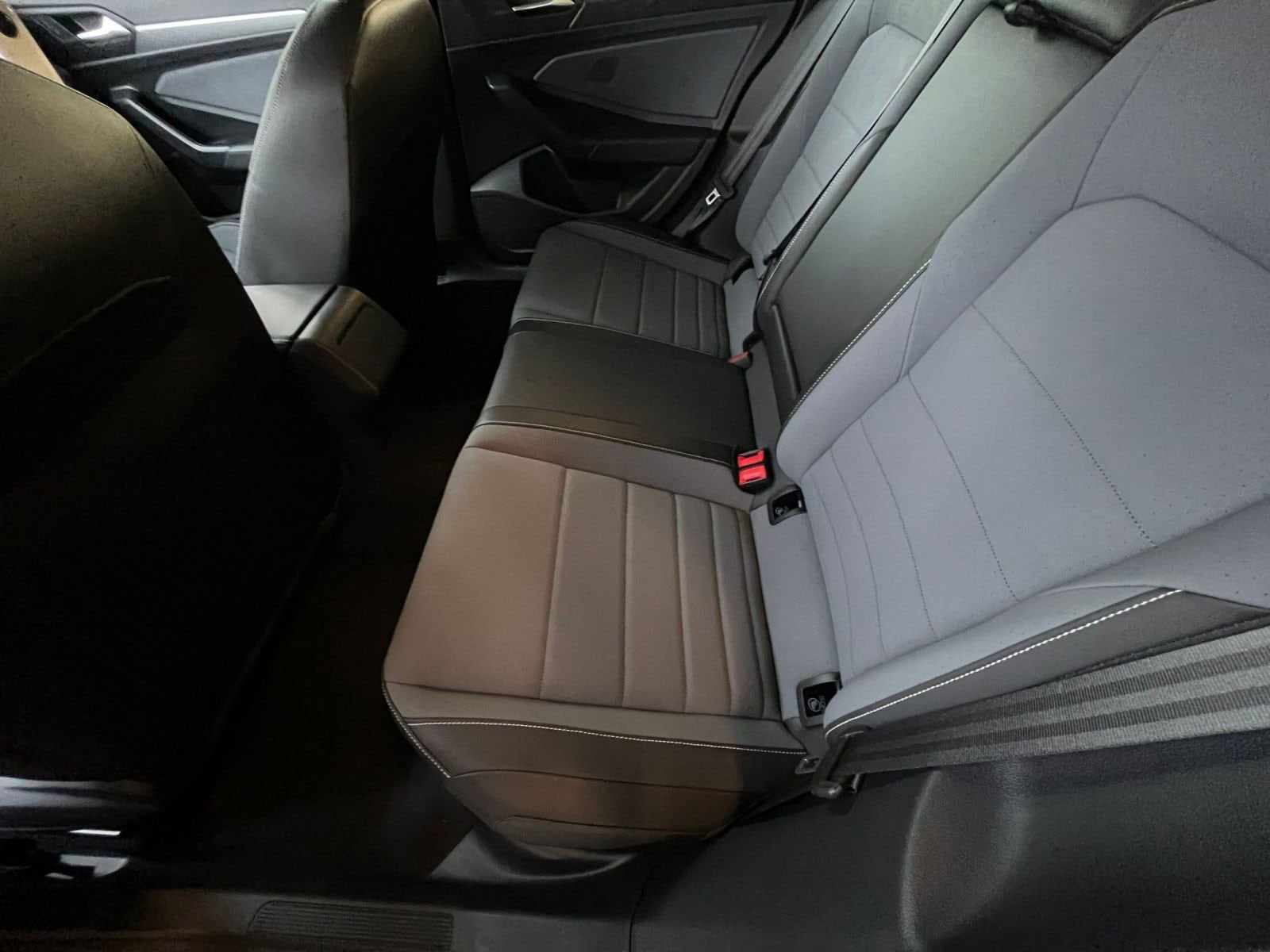 Thumbnail: 2025 Volkswagen Jetta - 25