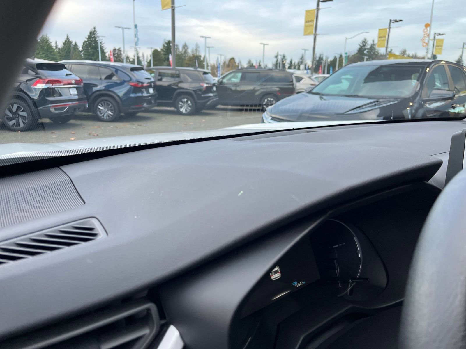 Thumbnail: 2025 Toyota RAV4 - 34