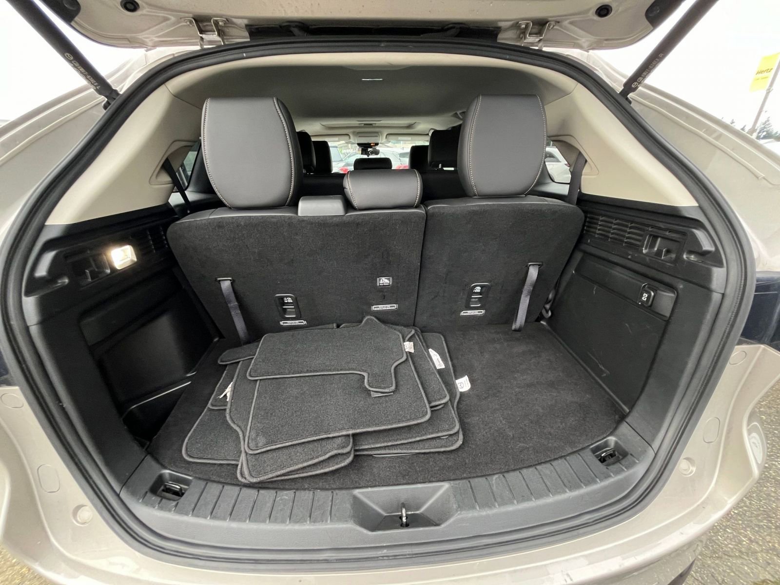 Thumbnail: 2025 Mazda CX-90 - 35