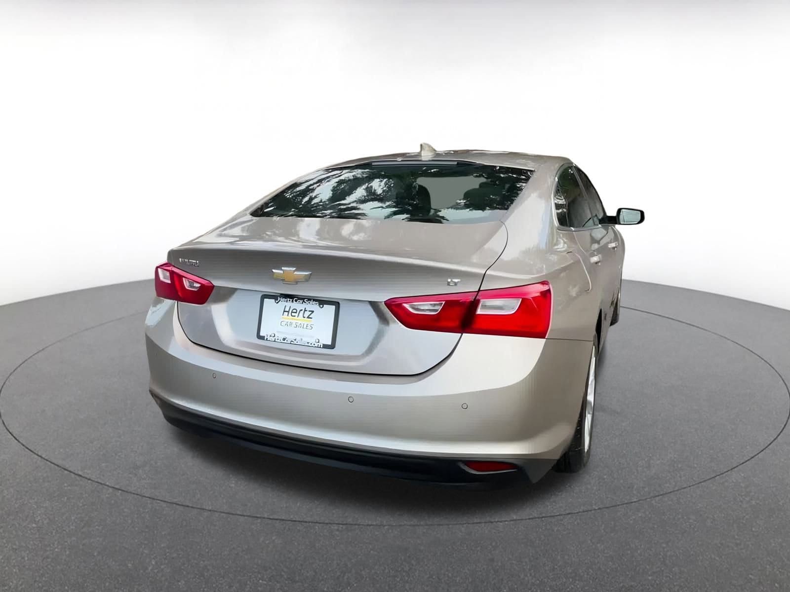 Thumbnail: 2023 Chevrolet Malibu - 15