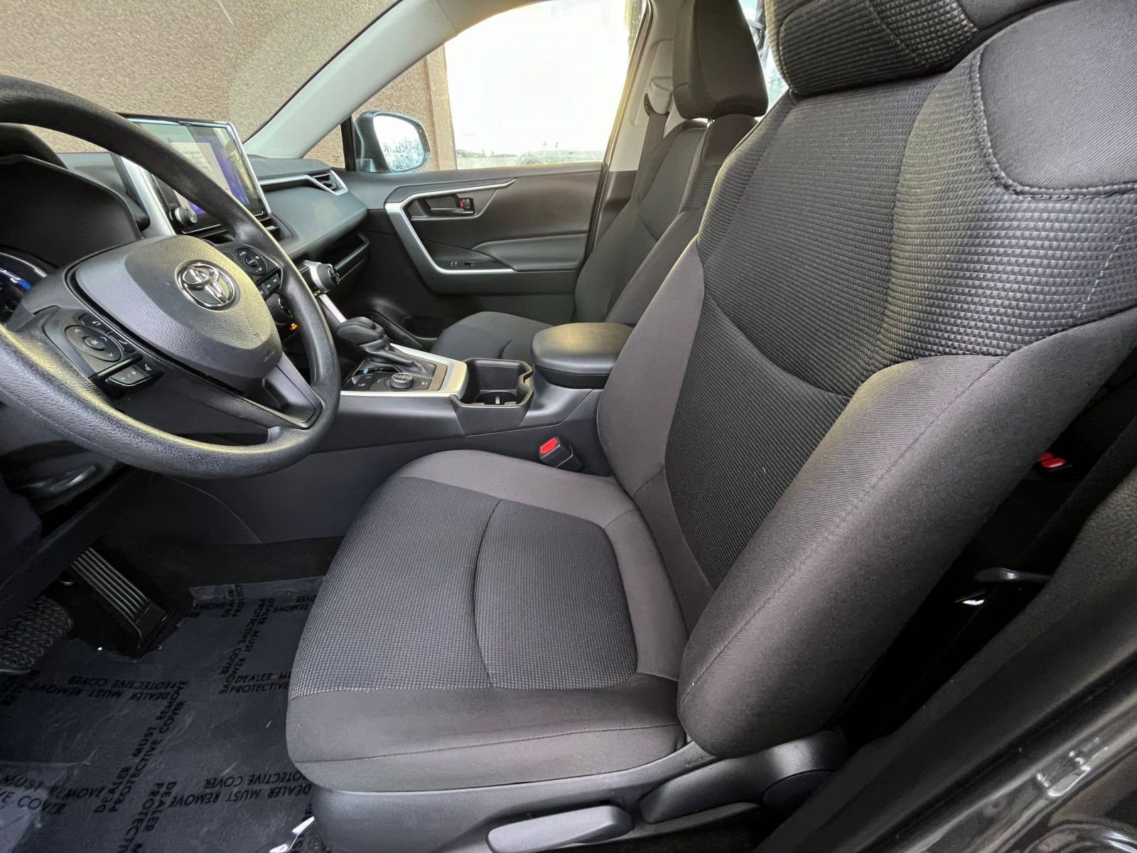 Thumbnail: 2025 Toyota RAV4 - 27