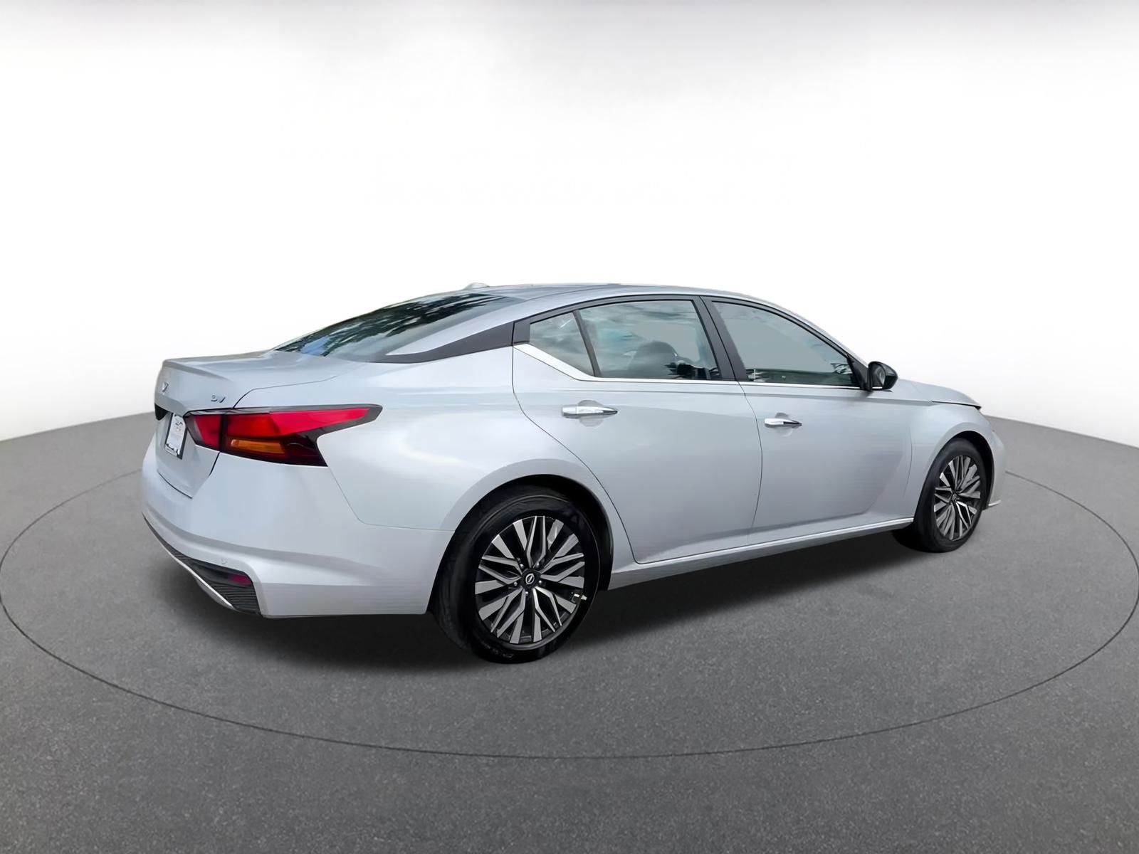 Thumbnail: 2024 Nissan Altima - 14