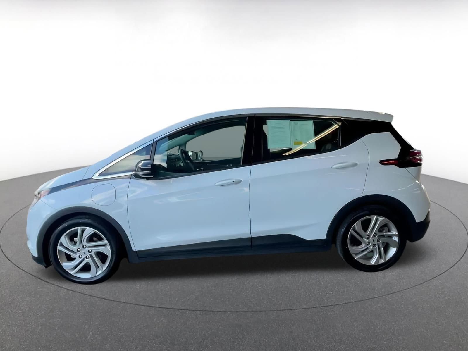 Thumbnail: 2023 Chevrolet Bolt EV - 8