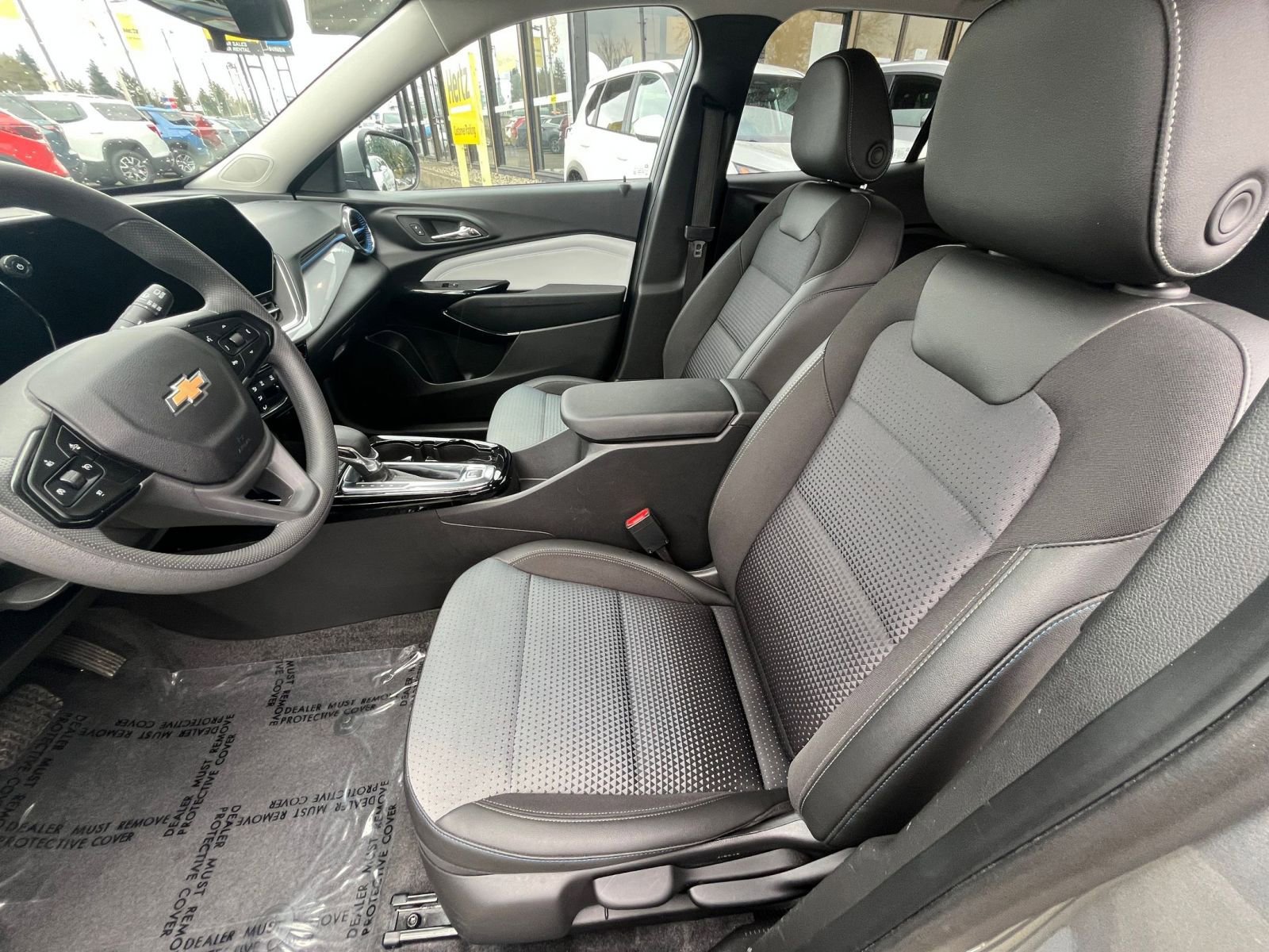 Thumbnail: 2025 Chevrolet Trax - 28