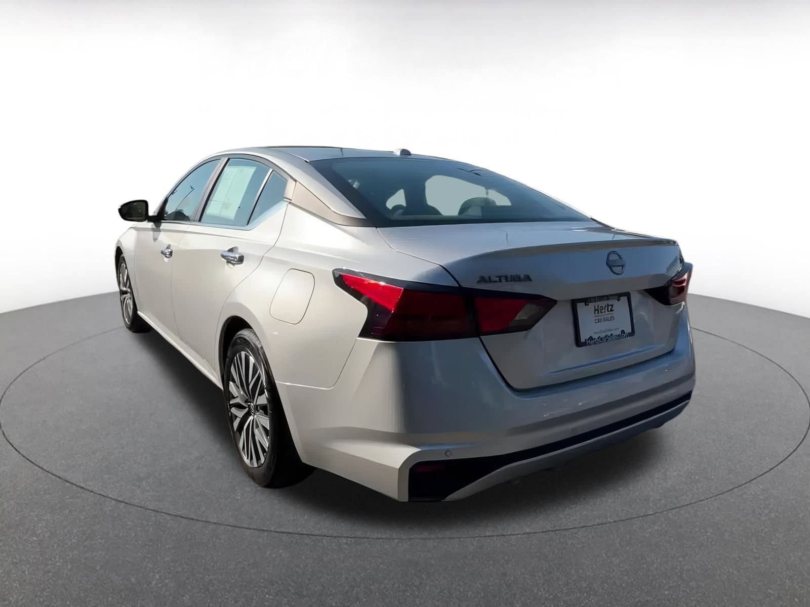 Thumbnail: 2024 Nissan Altima - 11
