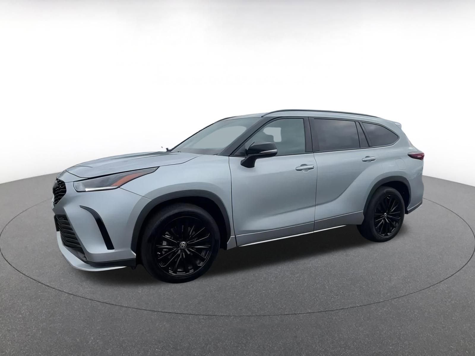 Thumbnail: 2024 Toyota Highlander - 7