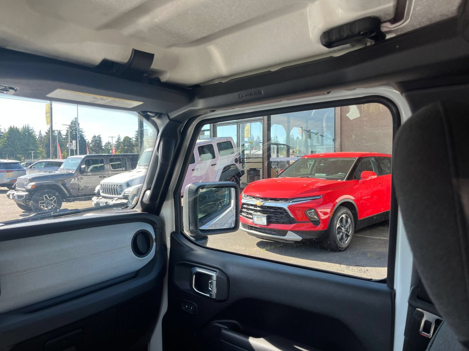 Thumbnail: 2025 Jeep Wrangler - 35