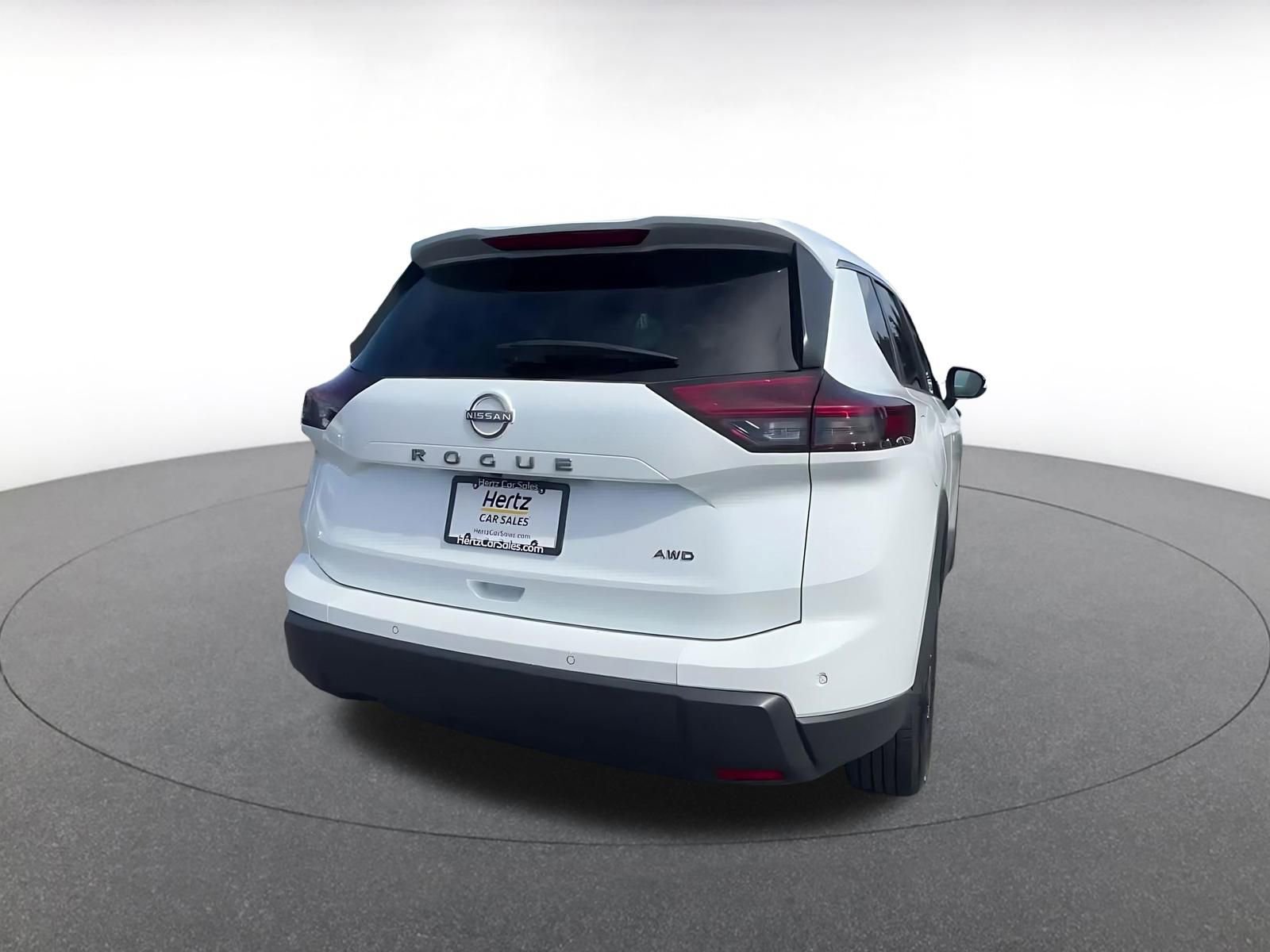 Thumbnail: 2025 Nissan Rogue - 15