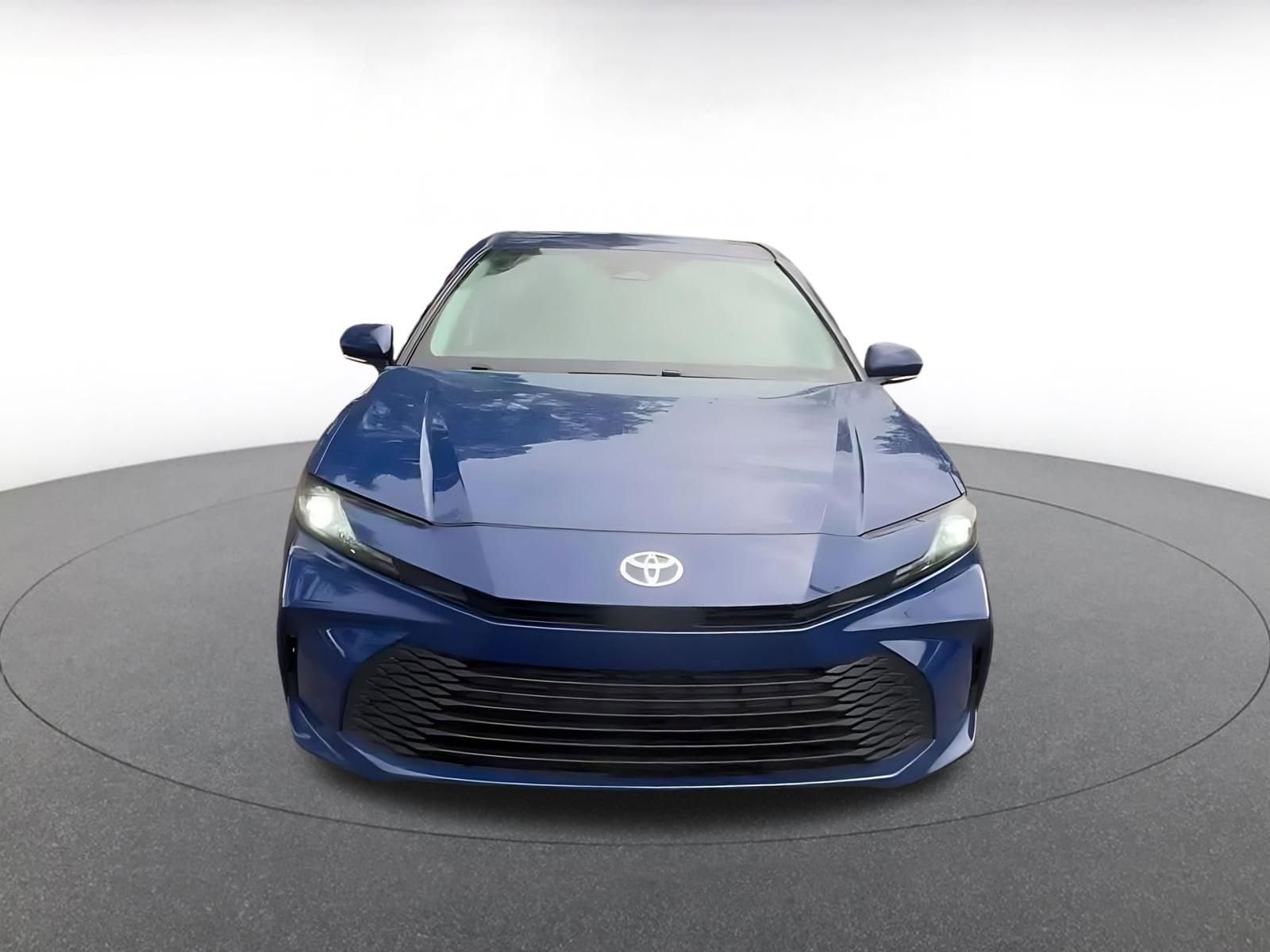 Thumbnail: 2025 Toyota Camry - 4