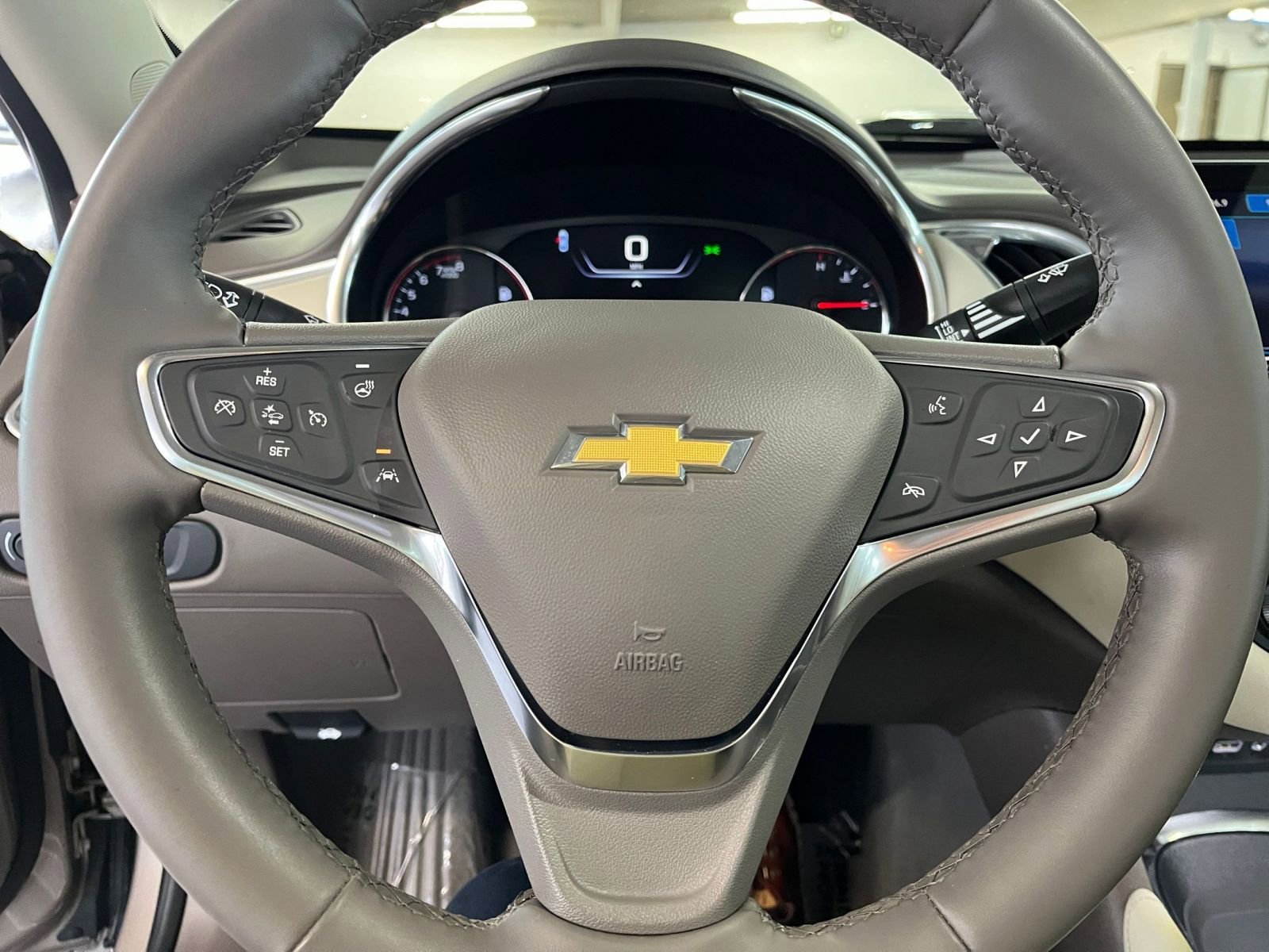 Thumbnail: 2024 Chevrolet Malibu - 29