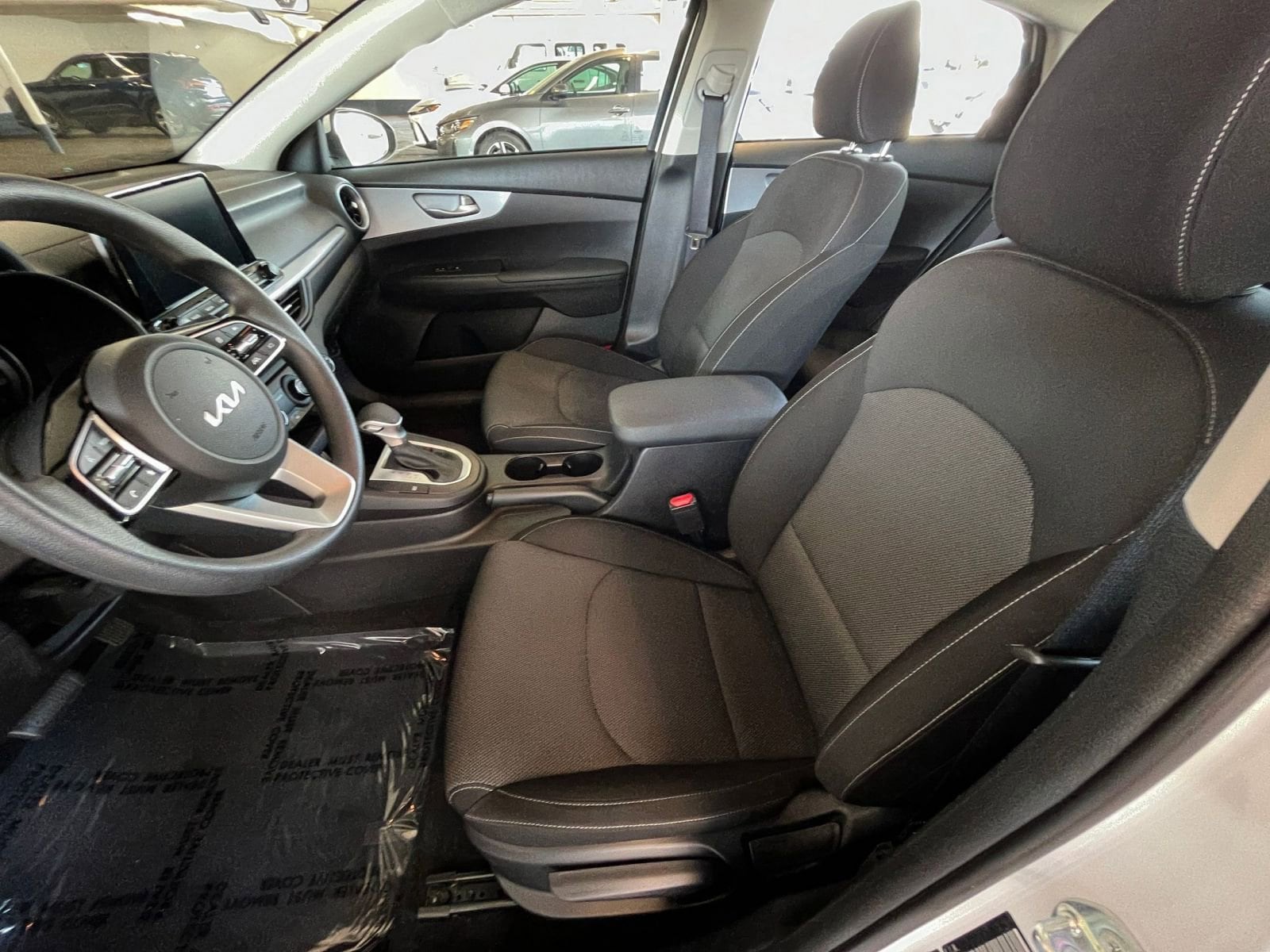 Thumbnail: 2024 Kia Forte - 27