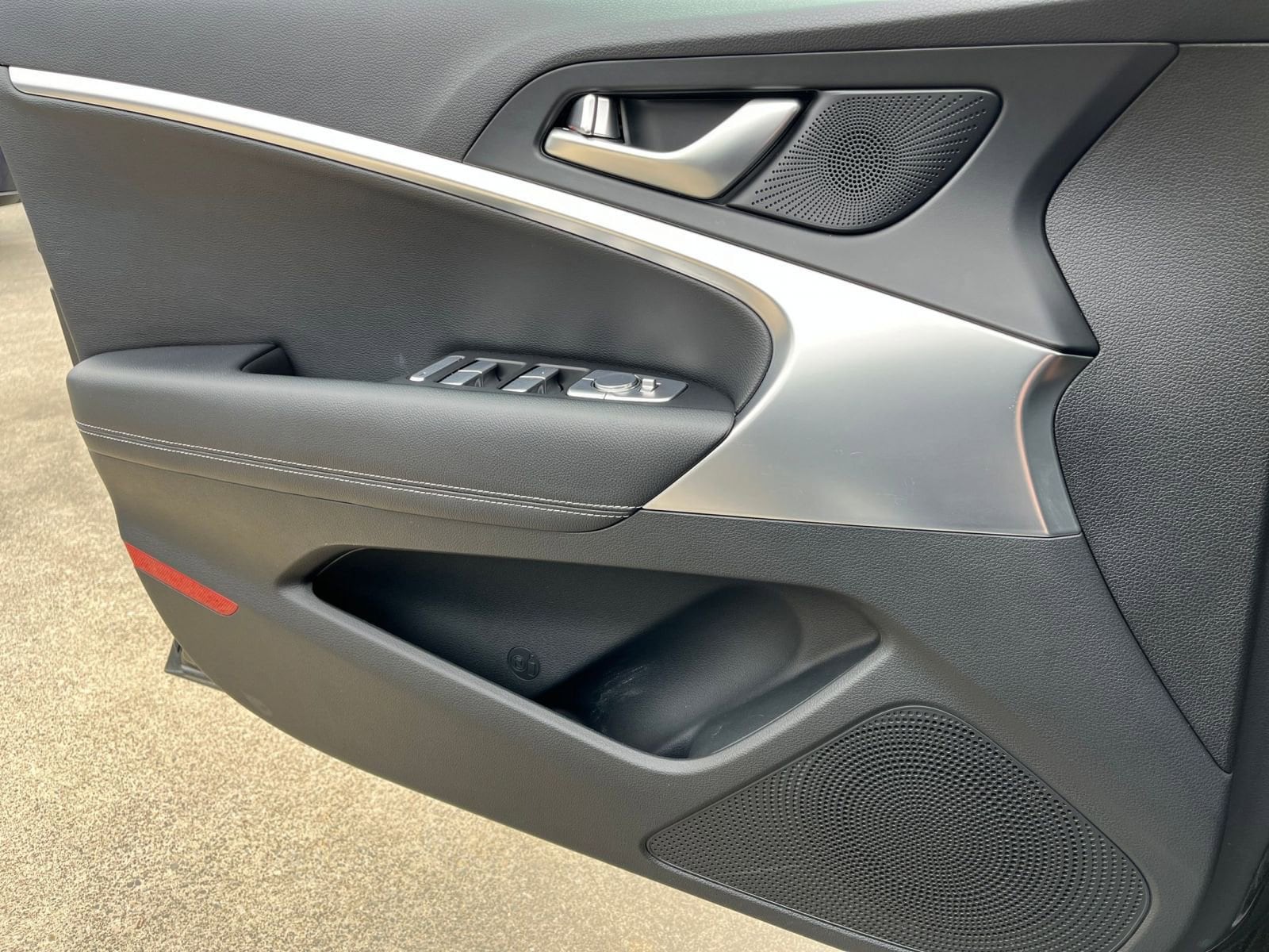Thumbnail: 2025 Genesis G70 - 18