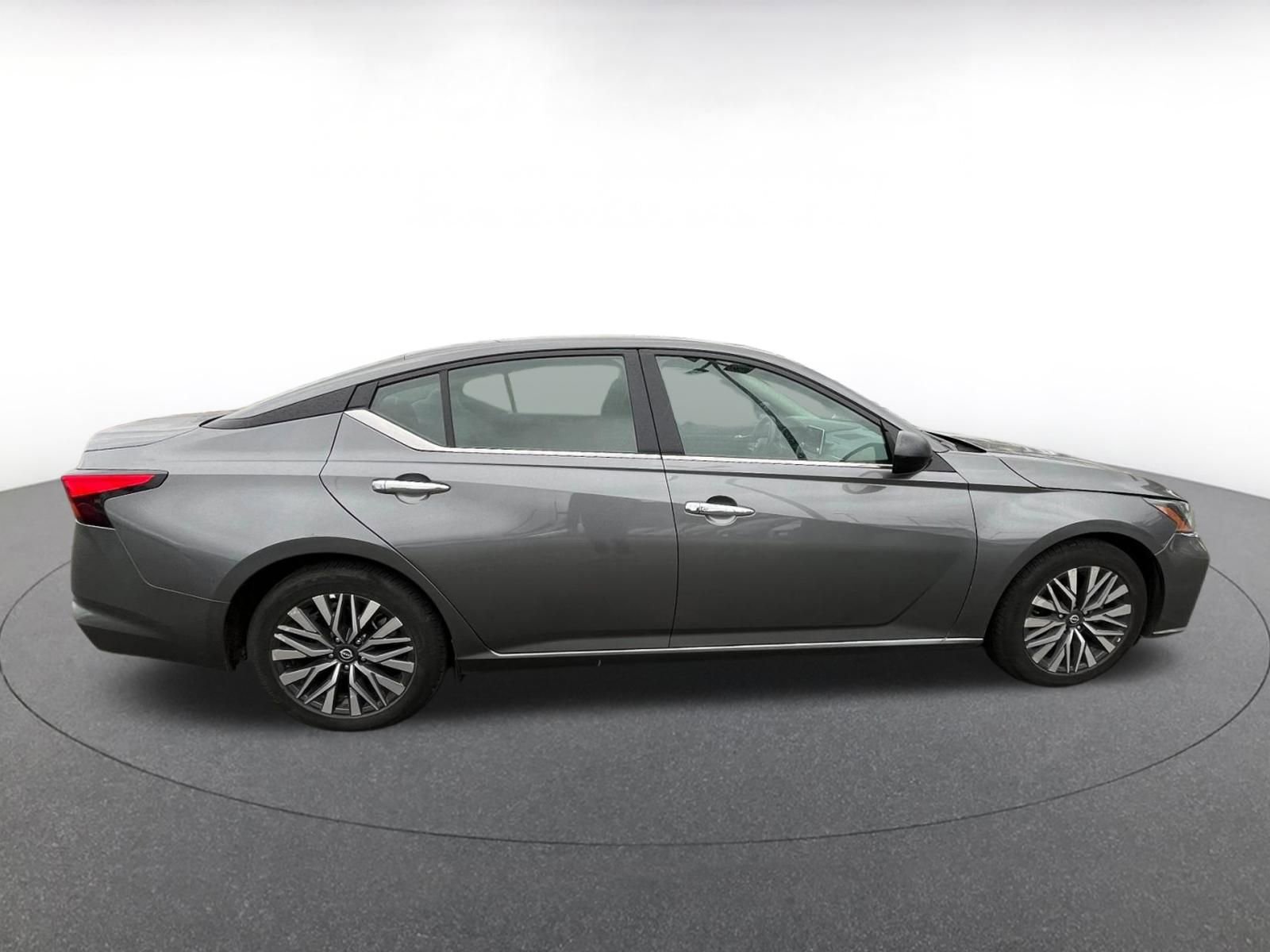 Thumbnail: 2025 Nissan Altima - 10