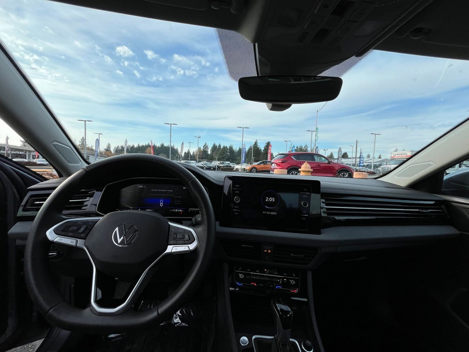 Thumbnail: 2025 Volkswagen Jetta - 33