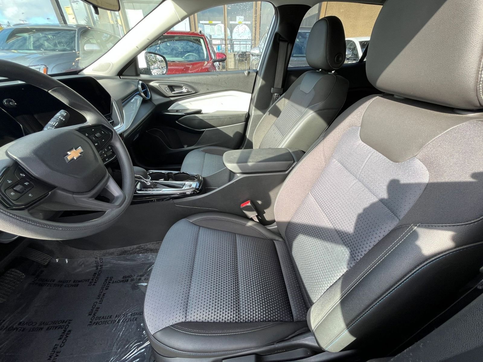 Thumbnail: 2025 Chevrolet Trax - 28