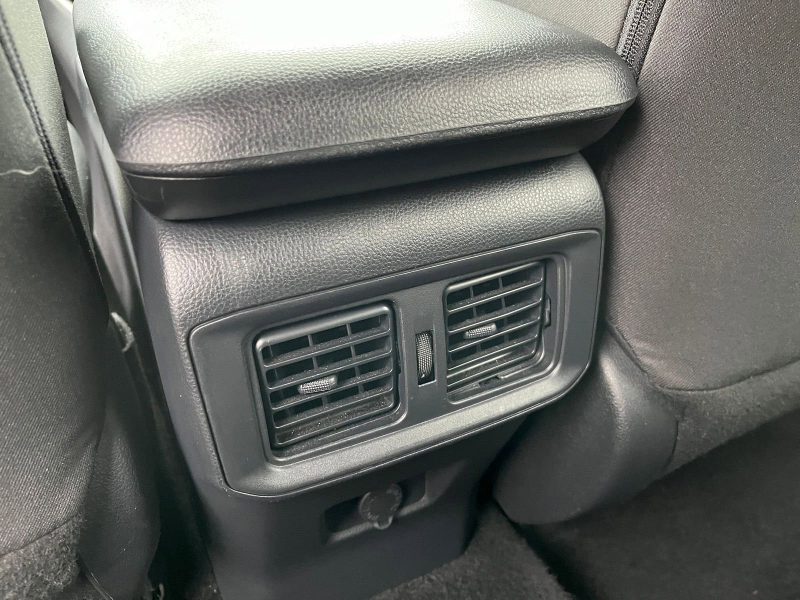 Thumbnail: 2025 Toyota RAV4 - 24