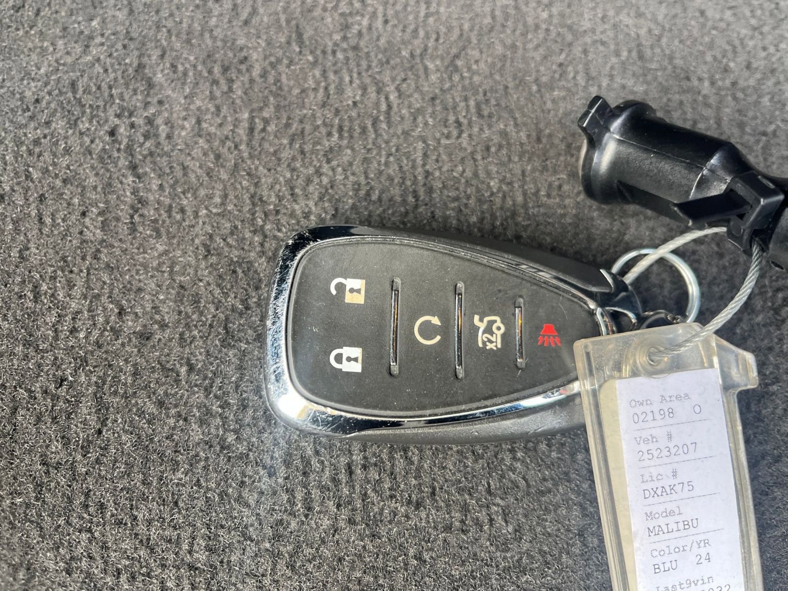 Thumbnail: 2024 Chevrolet Malibu - 25