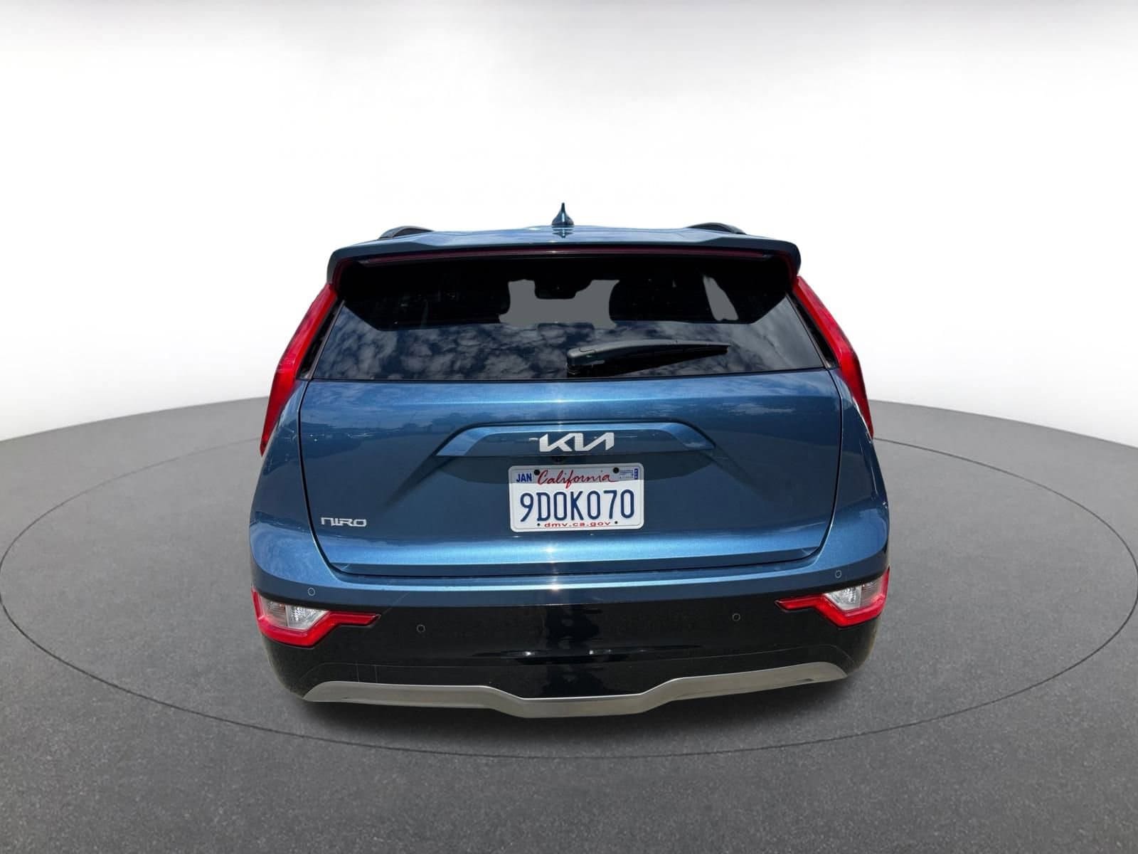 Thumbnail: 2023 Kia Niro - 6